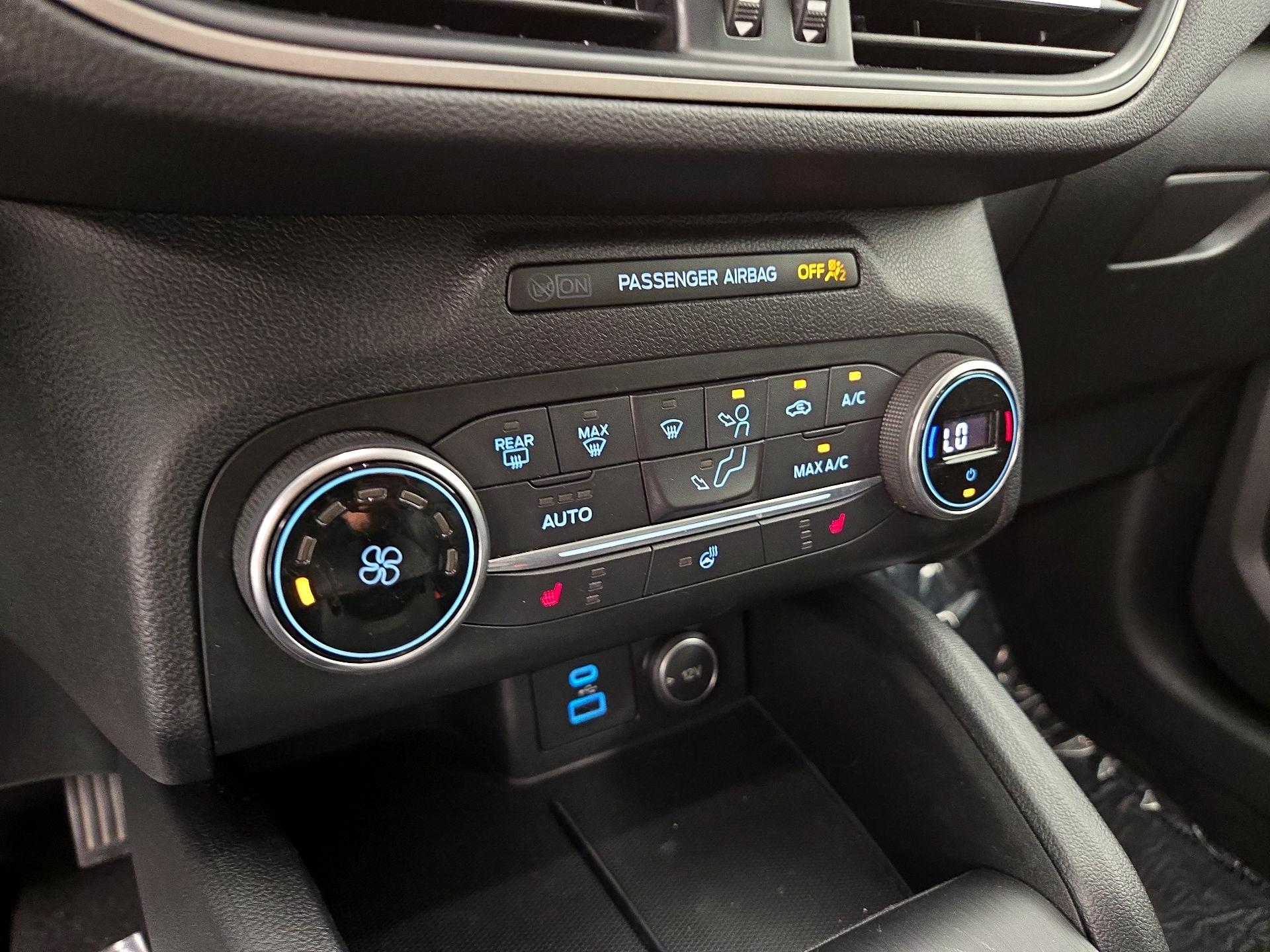 Thumbnail: 2020 Ford Escape - 16