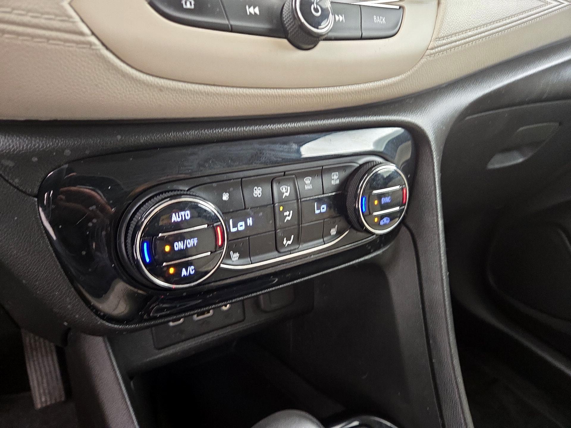 Thumbnail: 2022 Buick Encore GX - 16