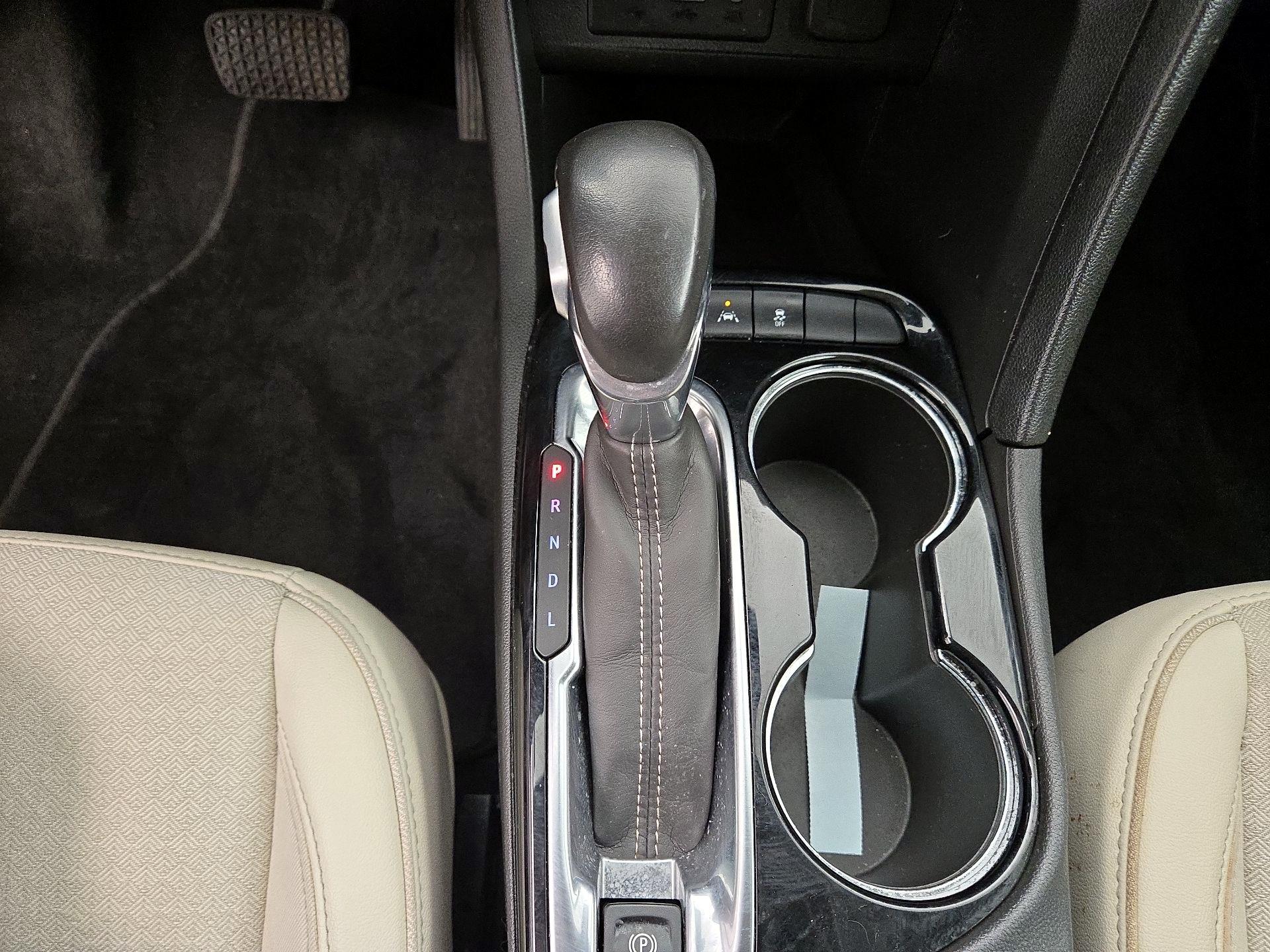 Thumbnail: 2022 Buick Encore GX - 17