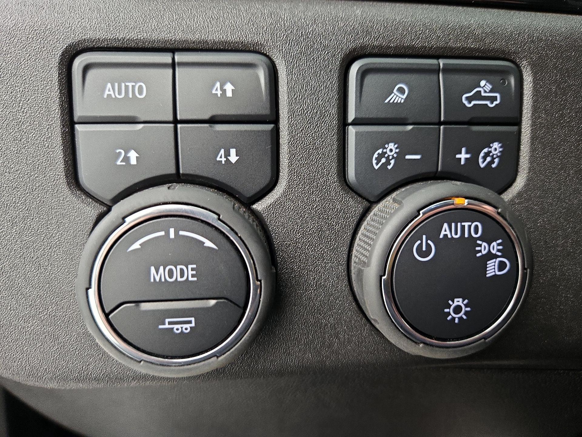 Thumbnail: 2025 Chevrolet Silverado 1500 - 13