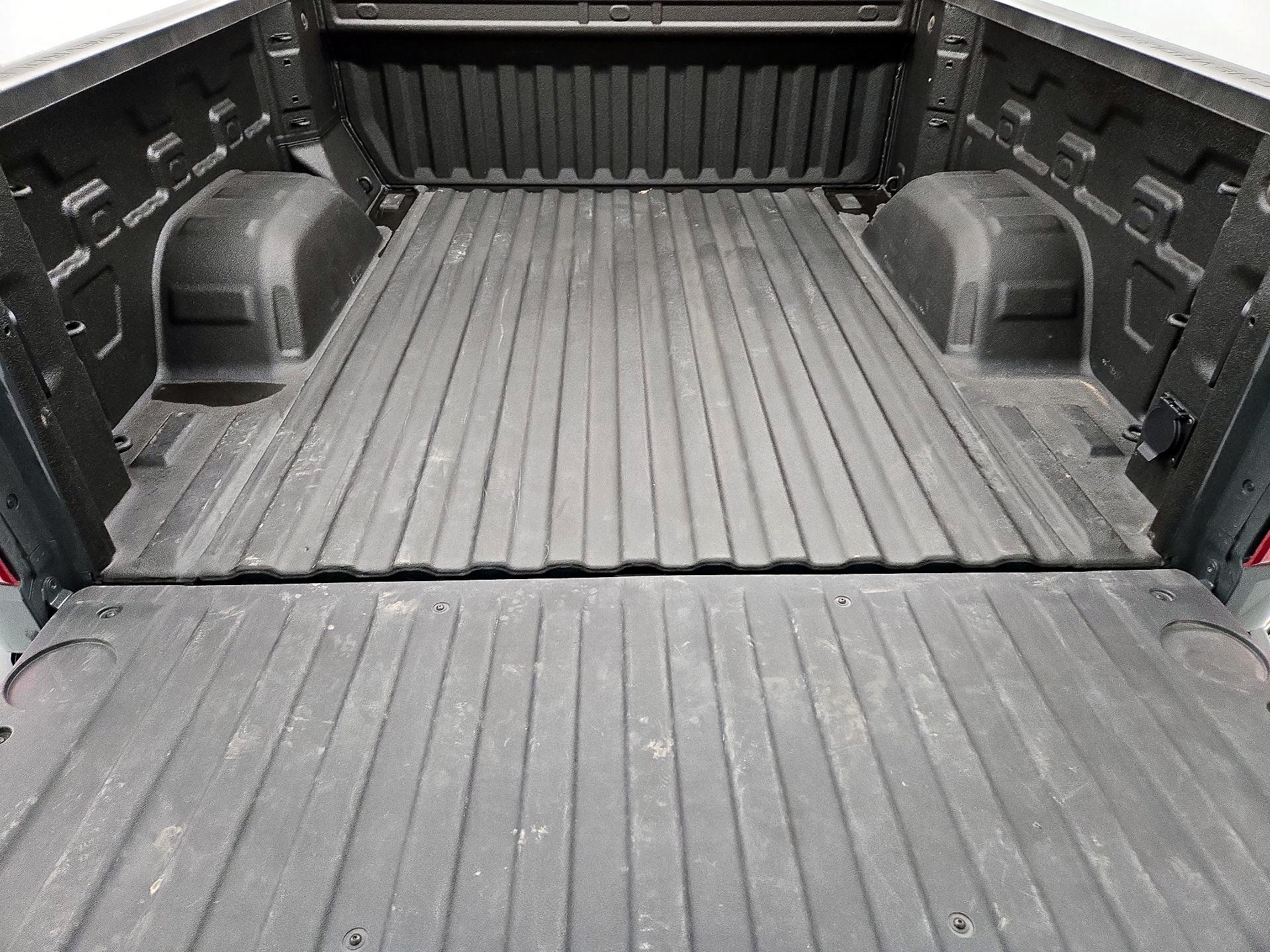 Thumbnail: 2025 Chevrolet Silverado 1500 - 20