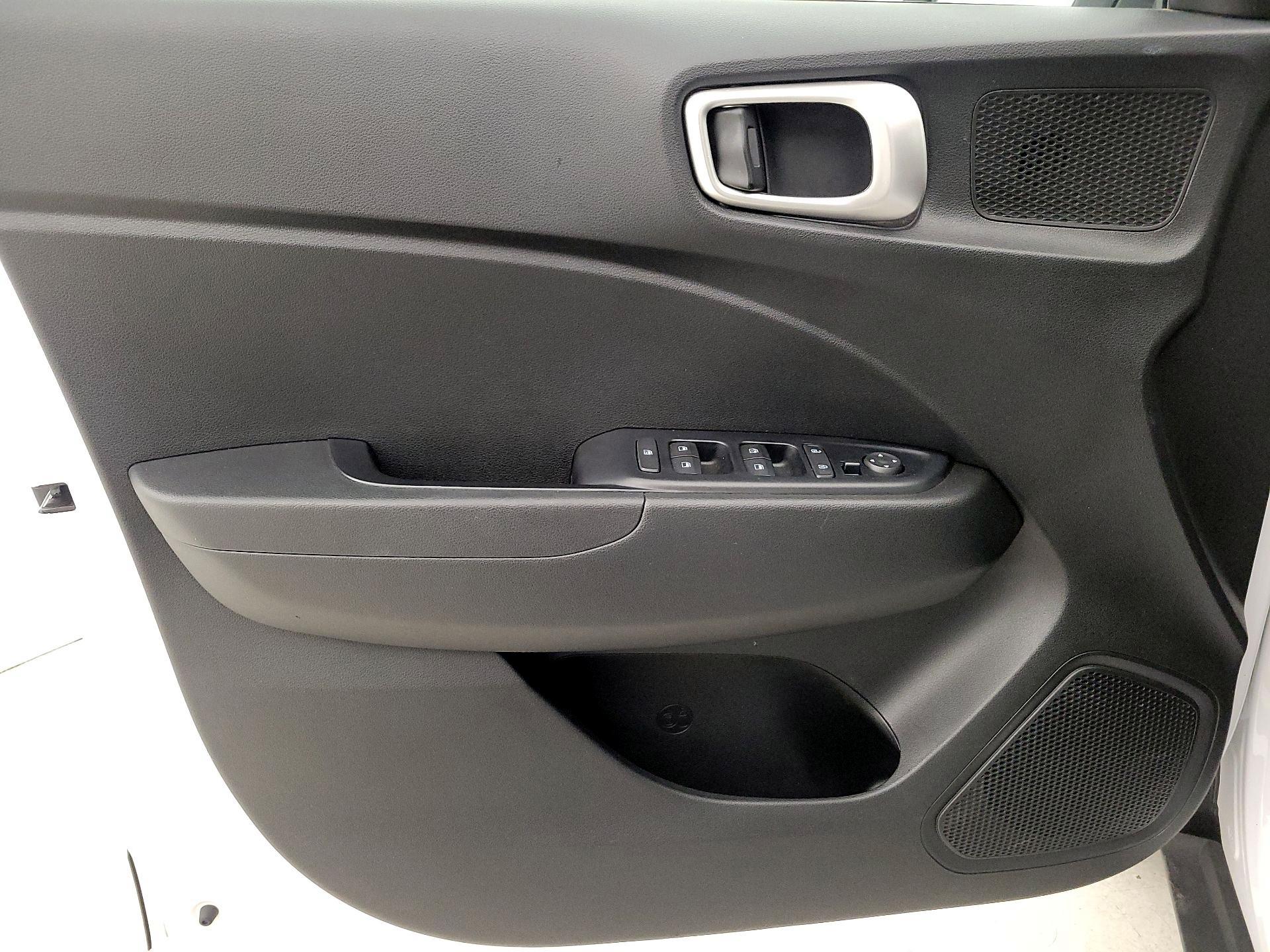 Thumbnail: 2020 Hyundai Venue - 12