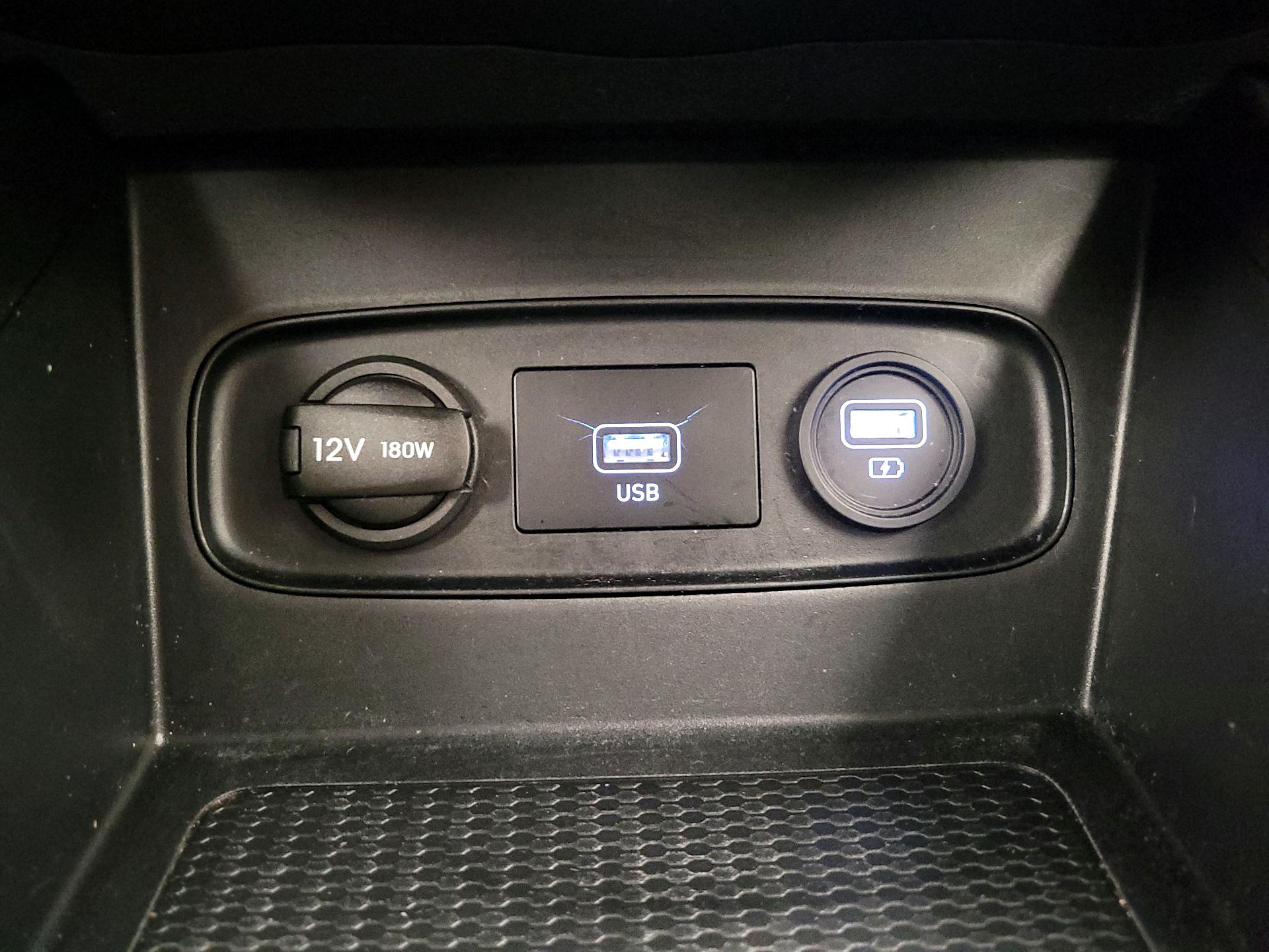 Thumbnail: 2020 Hyundai Venue - 18