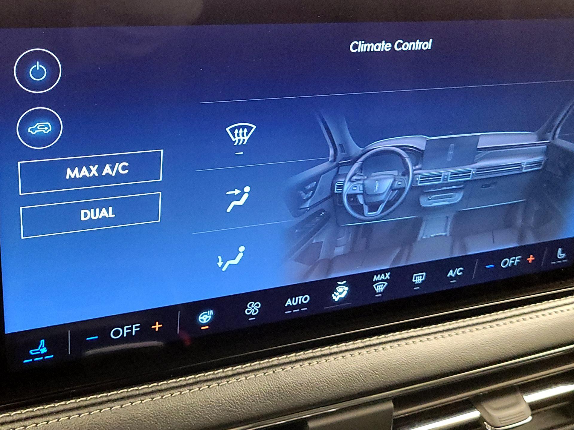 Thumbnail: 2023 Lincoln Corsair - 17