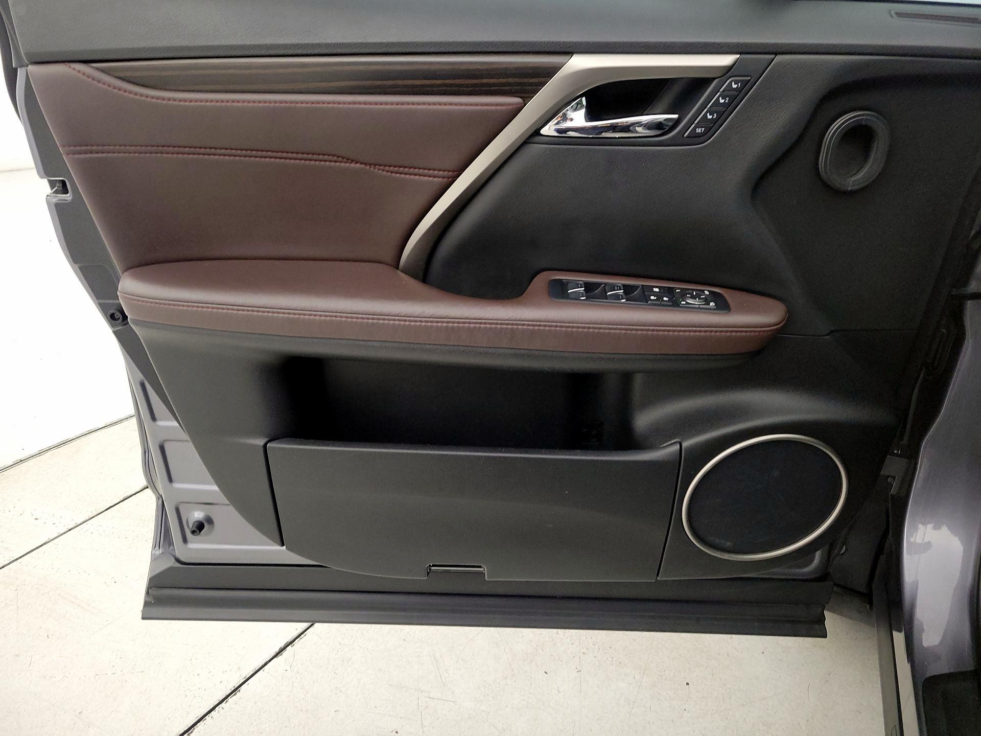 Thumbnail: 2016 Lexus RX - 12