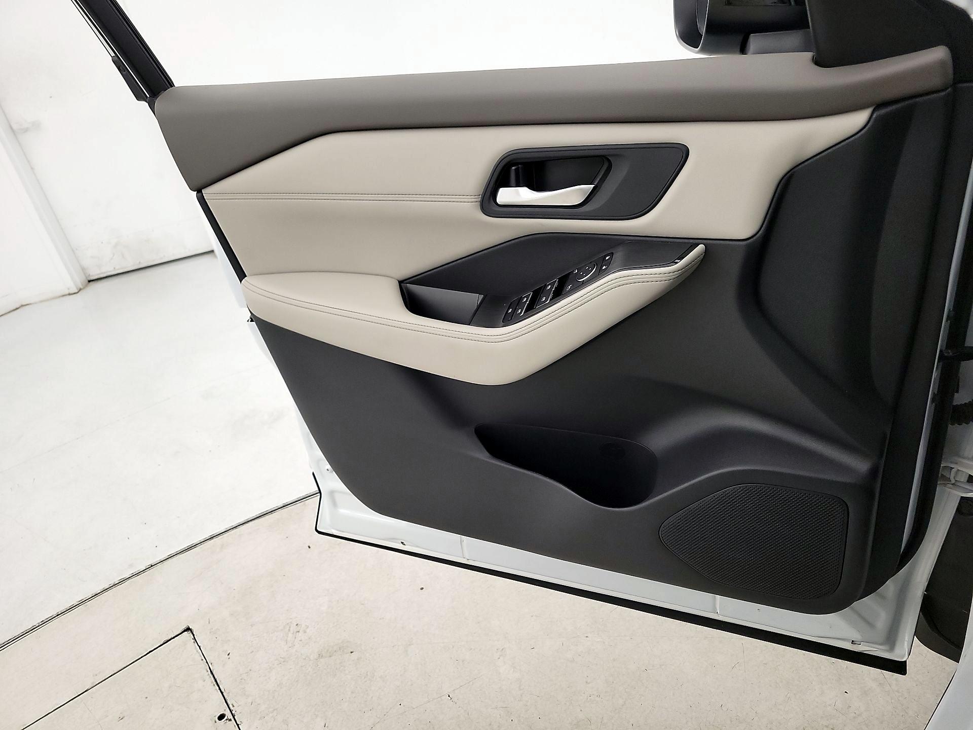 Thumbnail: 2024 Nissan Rogue - 12