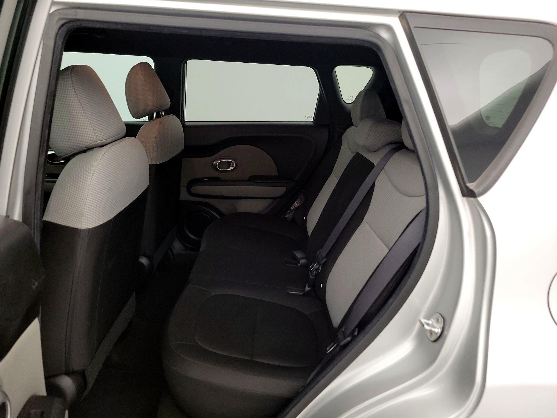 Thumbnail: 2018 Kia Soul - 18