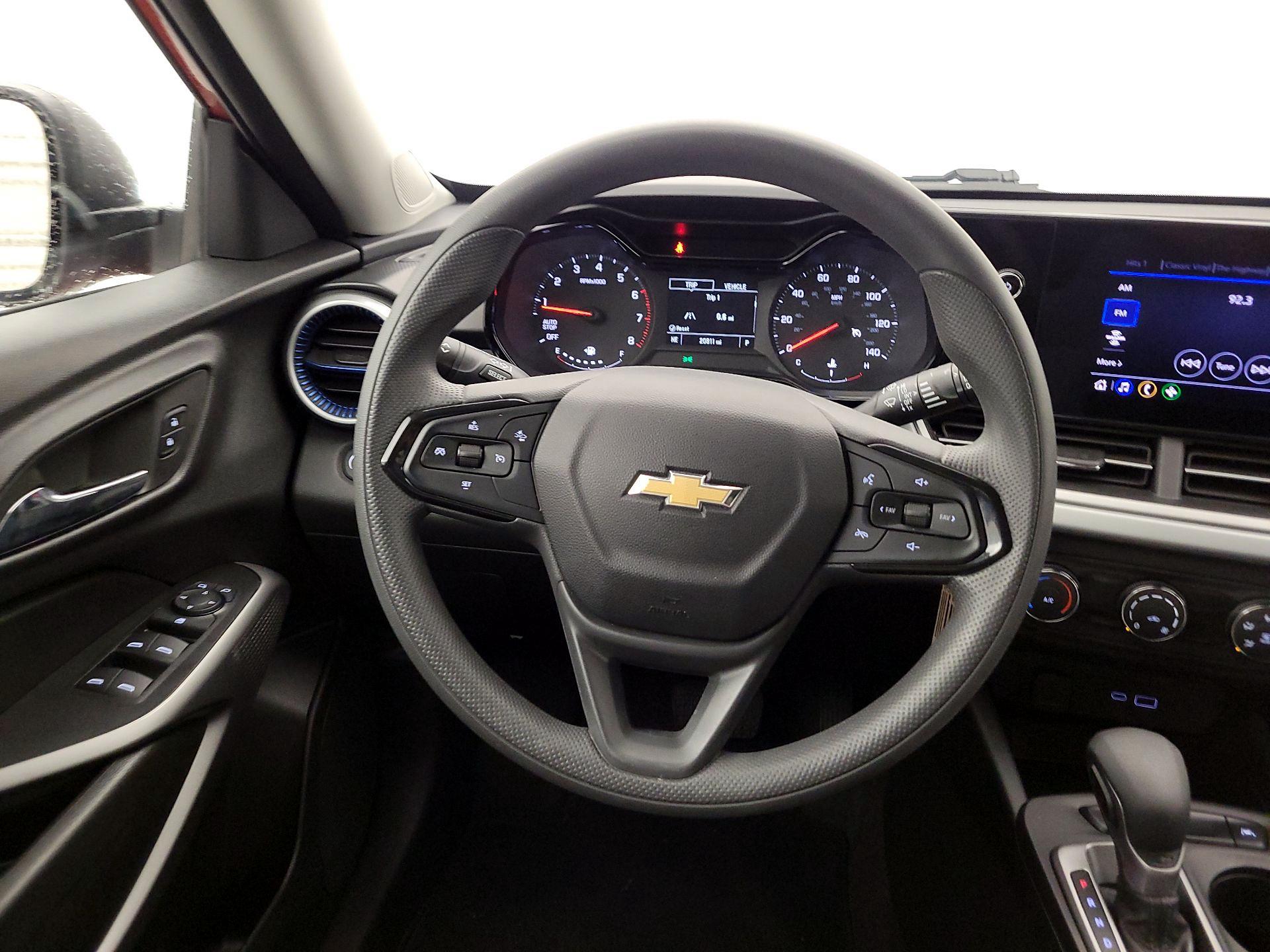 Thumbnail: 2024 Chevrolet Trax - 10