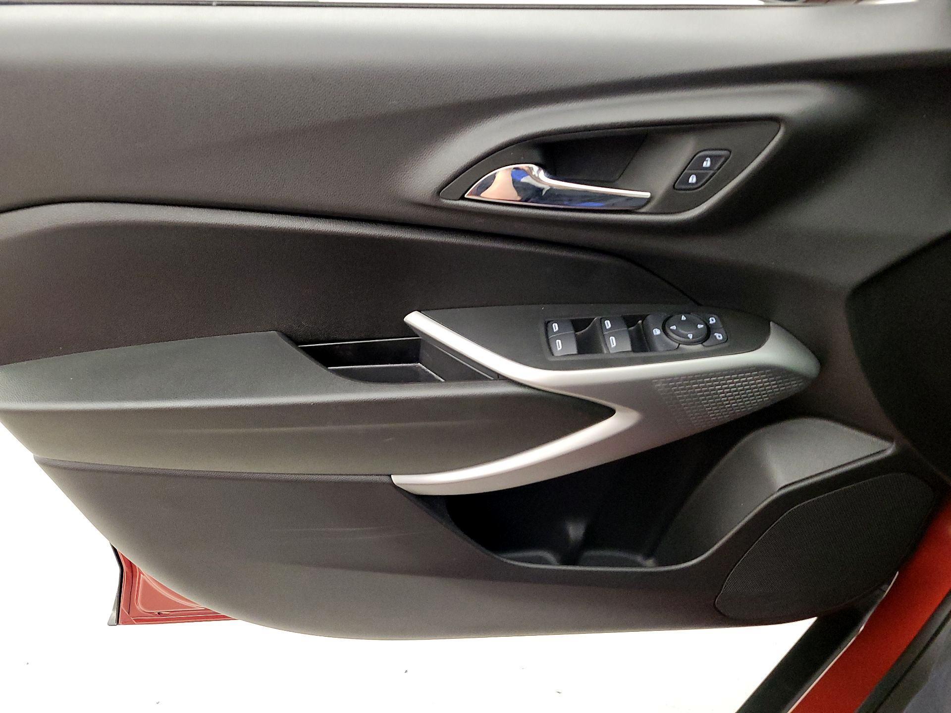 Thumbnail: 2024 Chevrolet Trax - 12