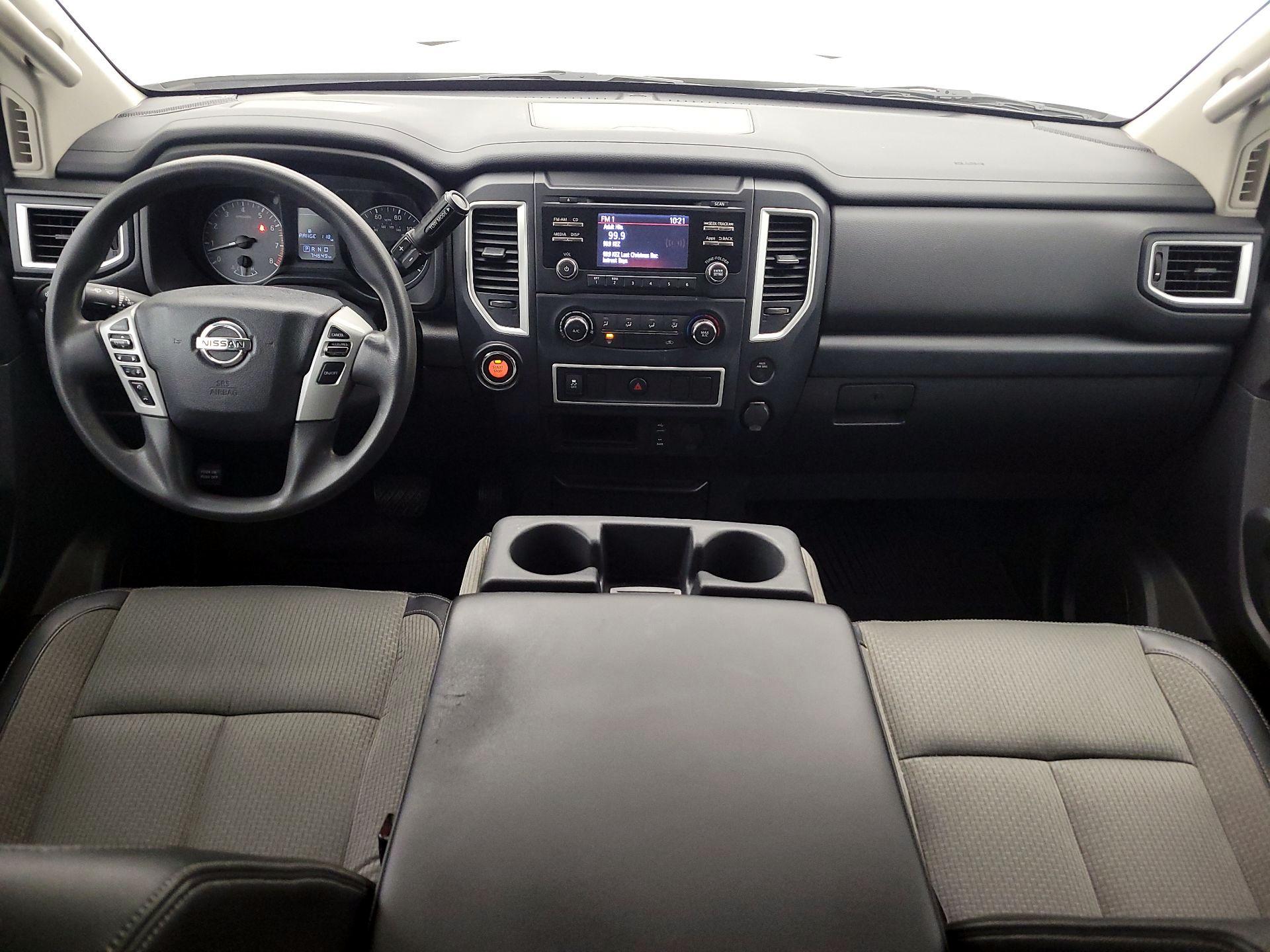 Thumbnail: 2017 Nissan Titan - 9