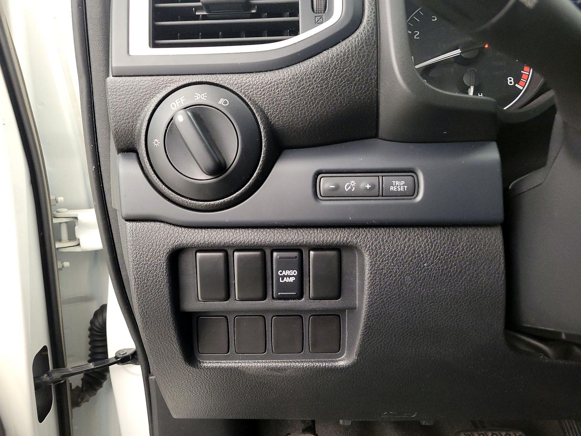 Thumbnail: 2017 Nissan Titan - 13