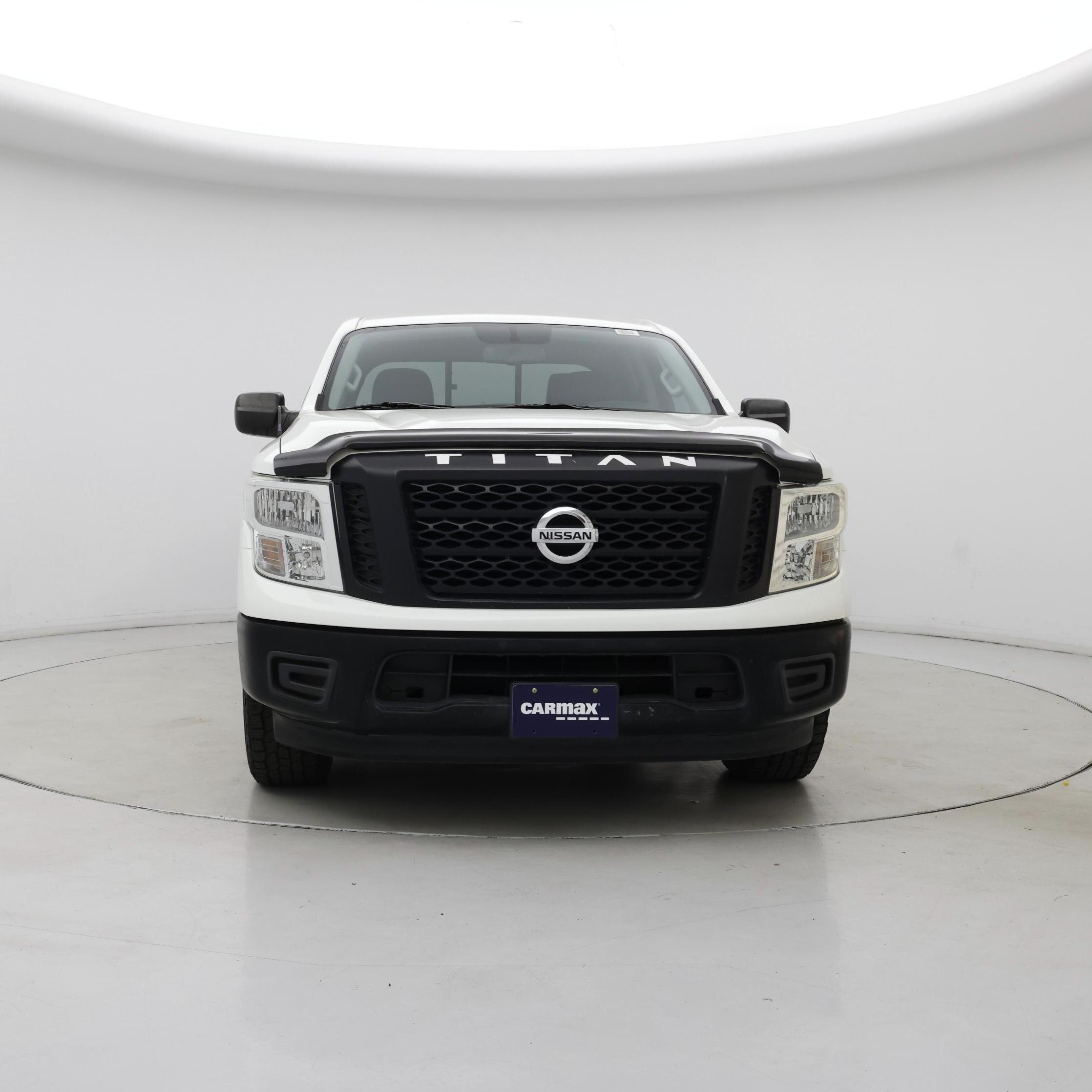 Thumbnail: 2017 Nissan Titan - 5