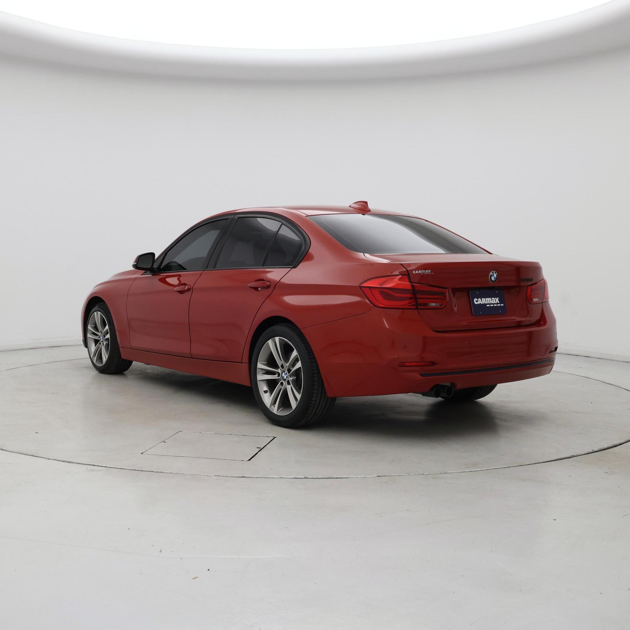 Thumbnail: 2016 BMW 3 Series - 2