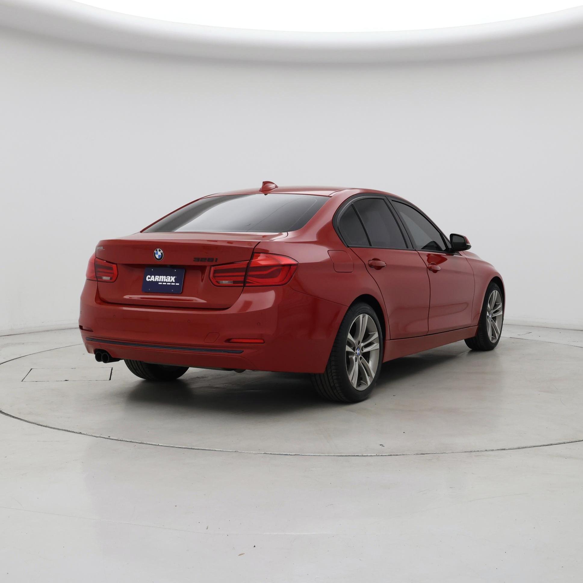 Thumbnail: 2016 BMW 3 Series - 8