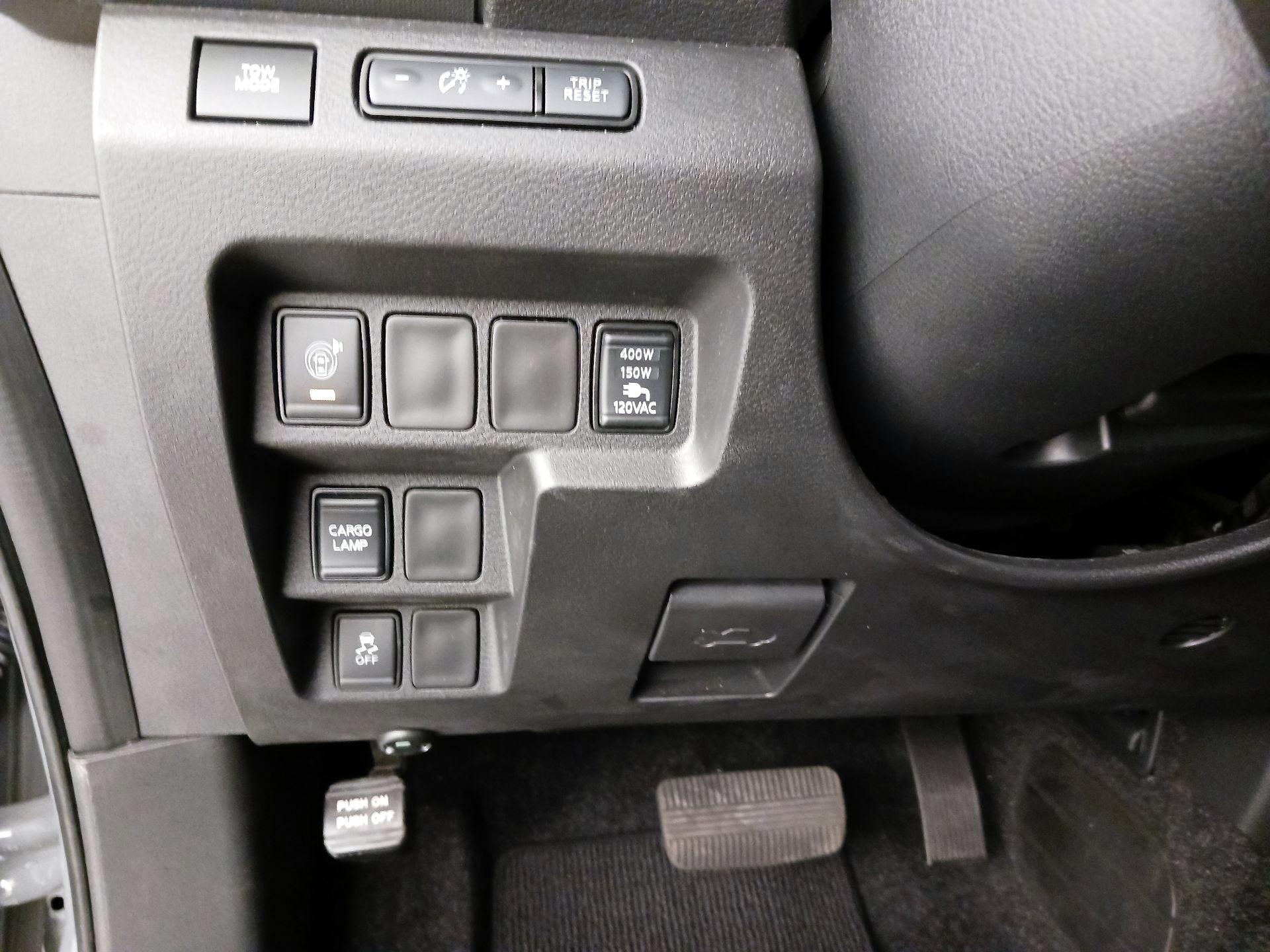 Thumbnail: 2024 Nissan Frontier - 13