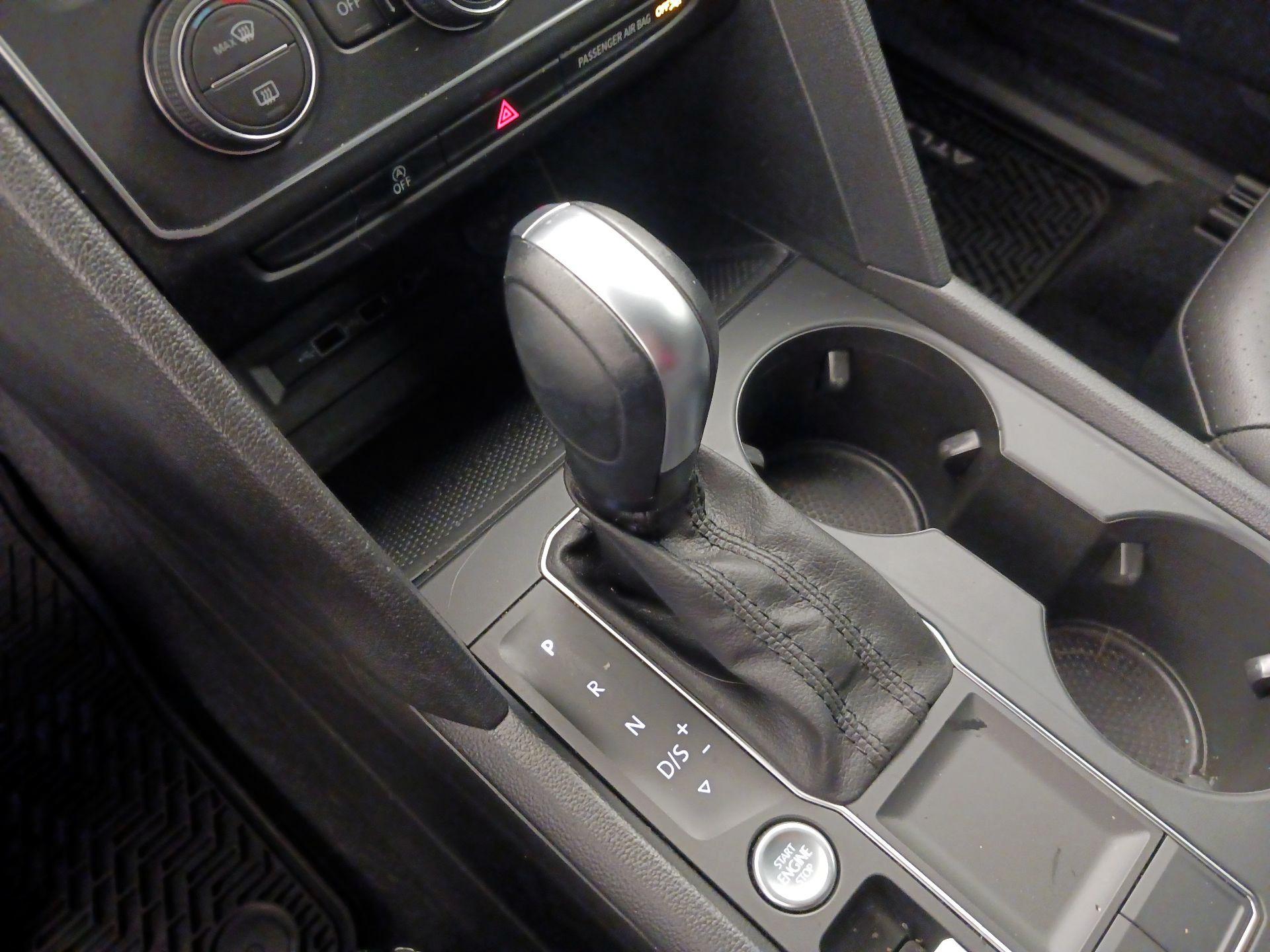 Thumbnail: 2020 Volkswagen Atlas - 17