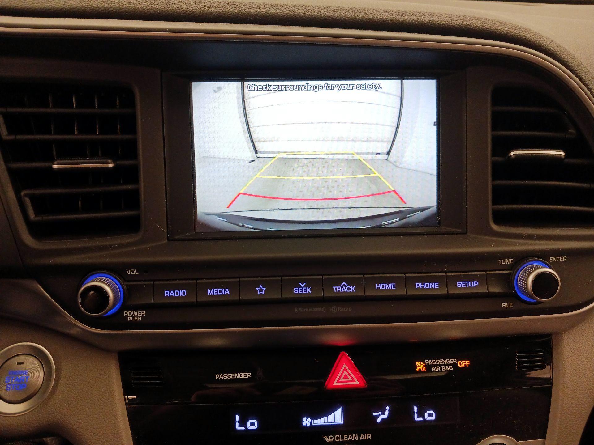 Thumbnail: 2019 Hyundai Elantra - 14