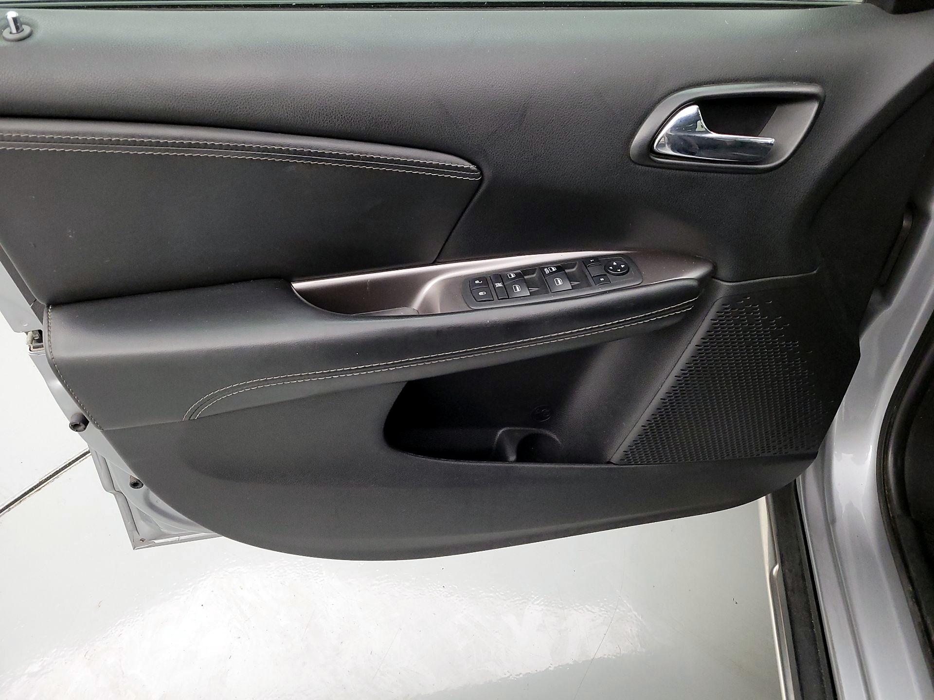 Thumbnail: 2018 Dodge Journey - 12