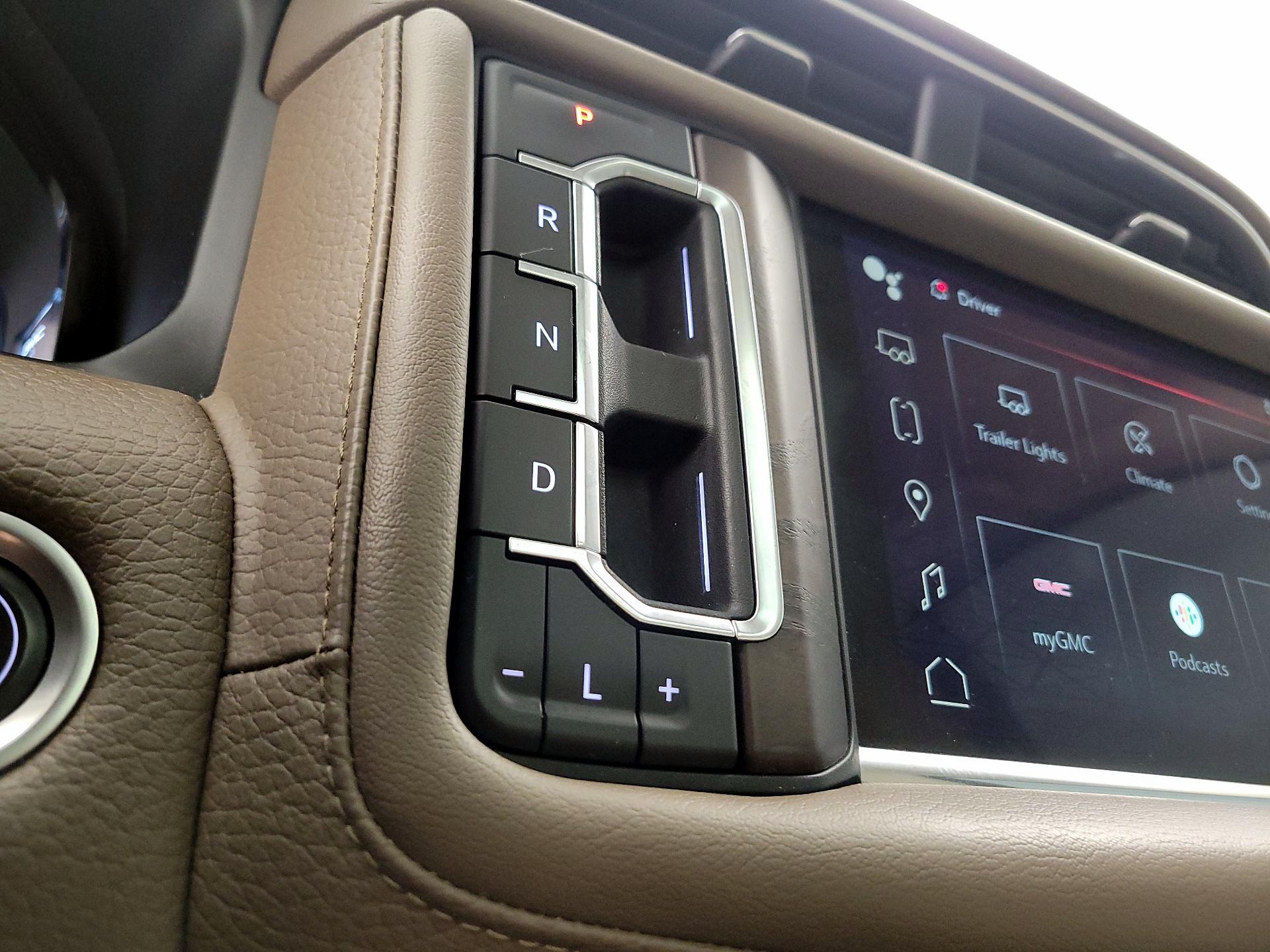 Thumbnail: 2022 GMC Yukon - 17