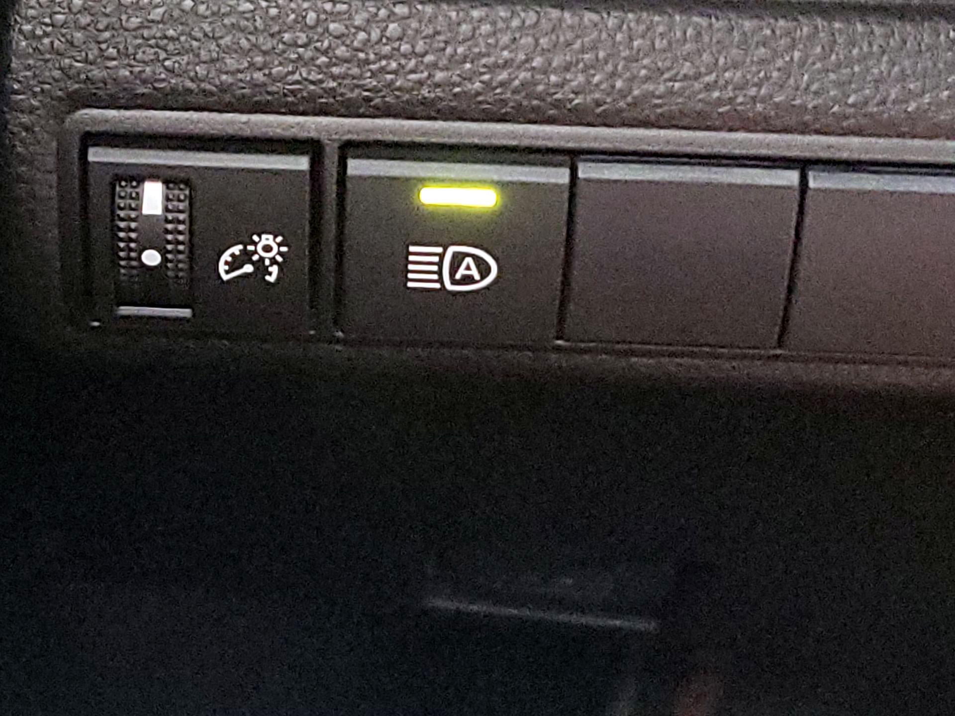 Thumbnail: 2021 Toyota Corolla - 13