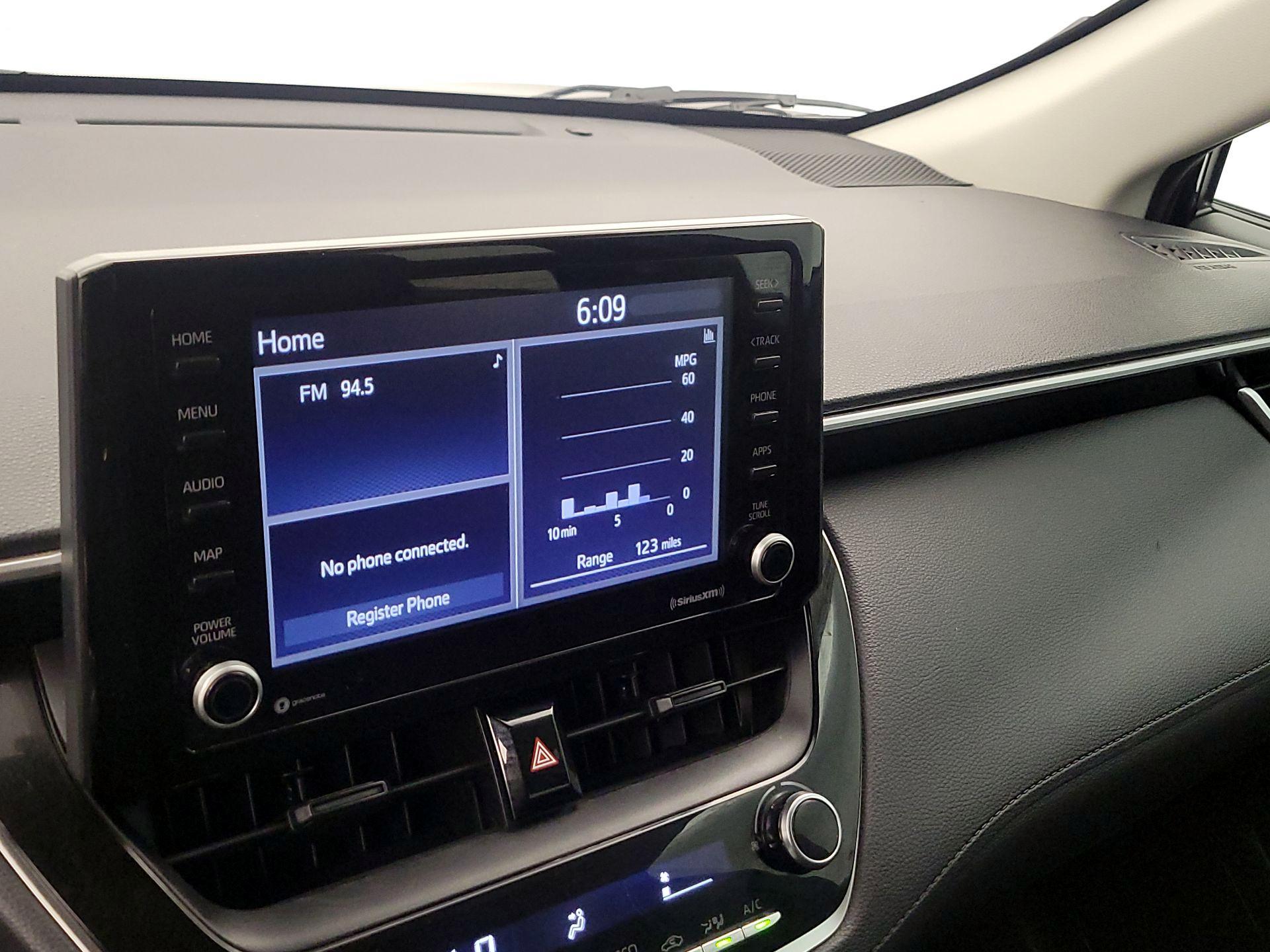 Thumbnail: 2022 Toyota Corolla Cross - 15