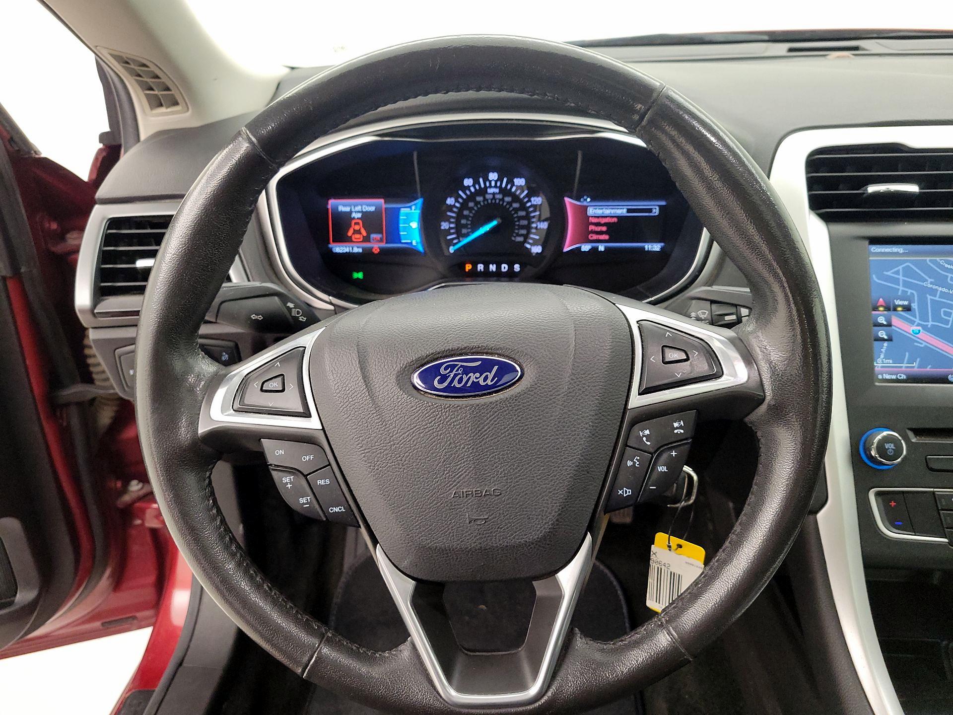 Thumbnail: 2016 Ford Fusion - 10