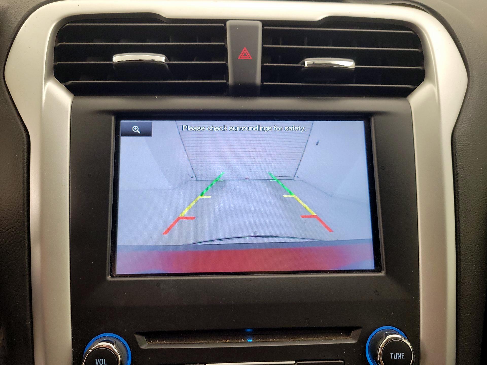 Thumbnail: 2016 Ford Fusion - 15