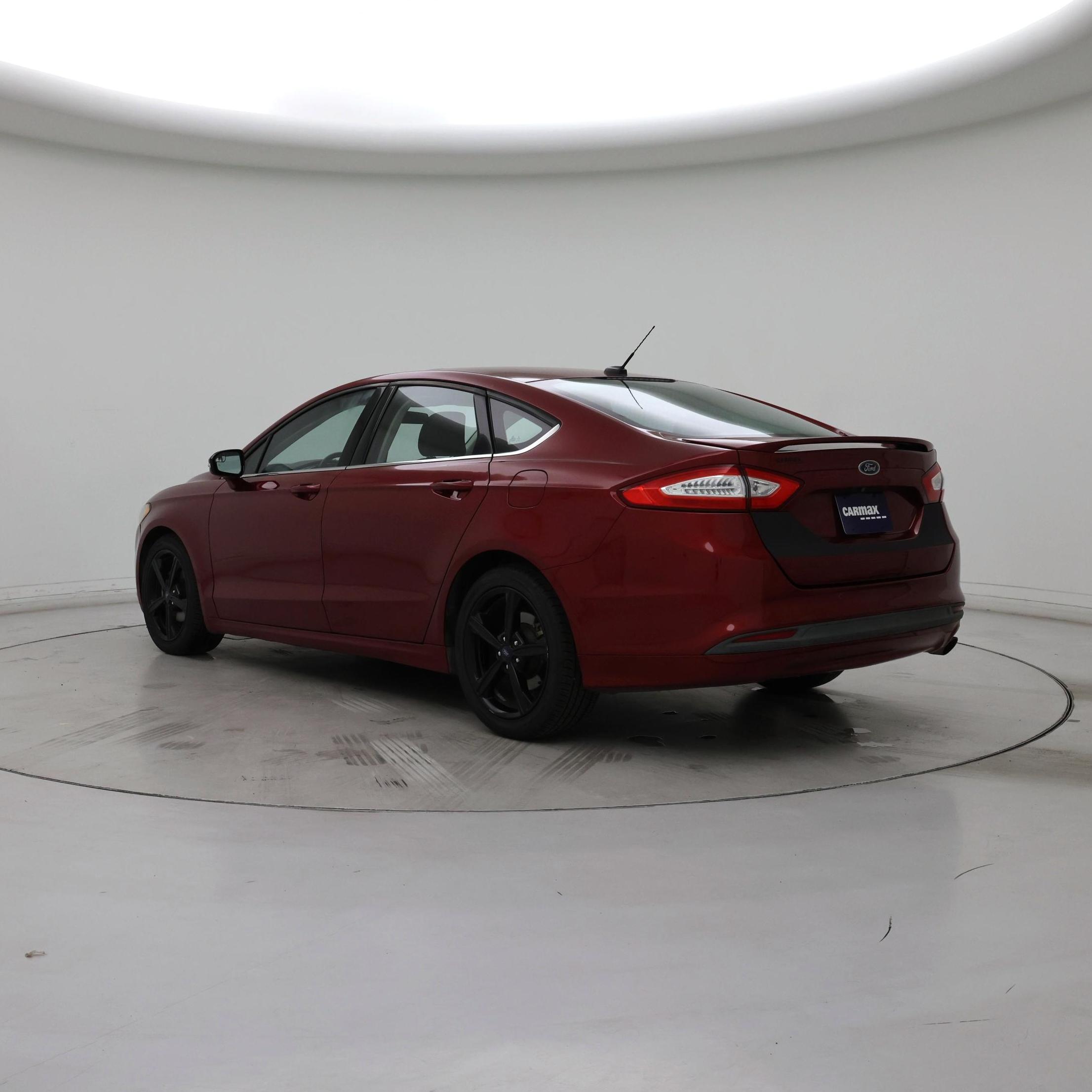 Thumbnail: 2016 Ford Fusion - 2