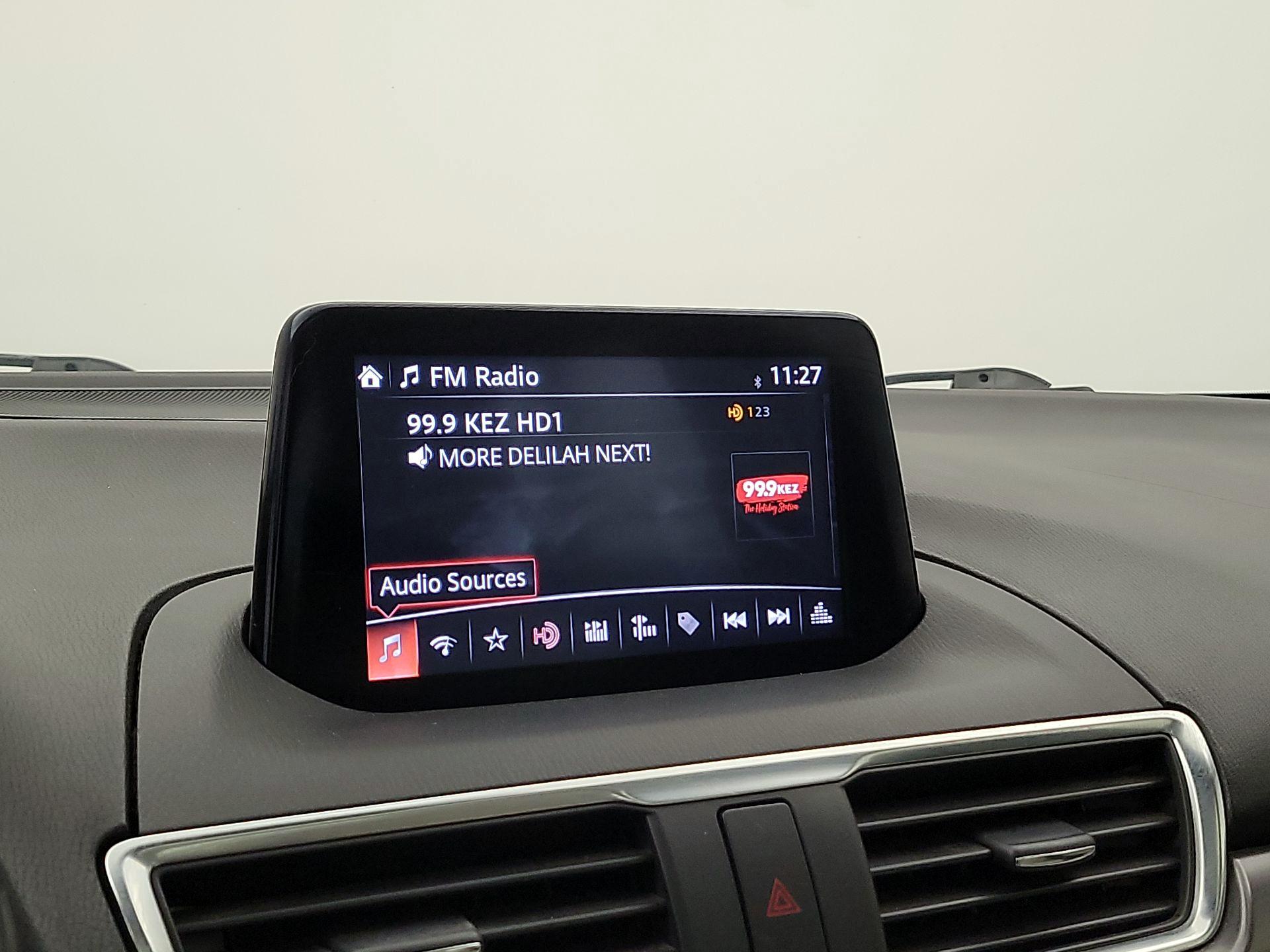 Thumbnail: 2018 Mazda Mazda3 - 15