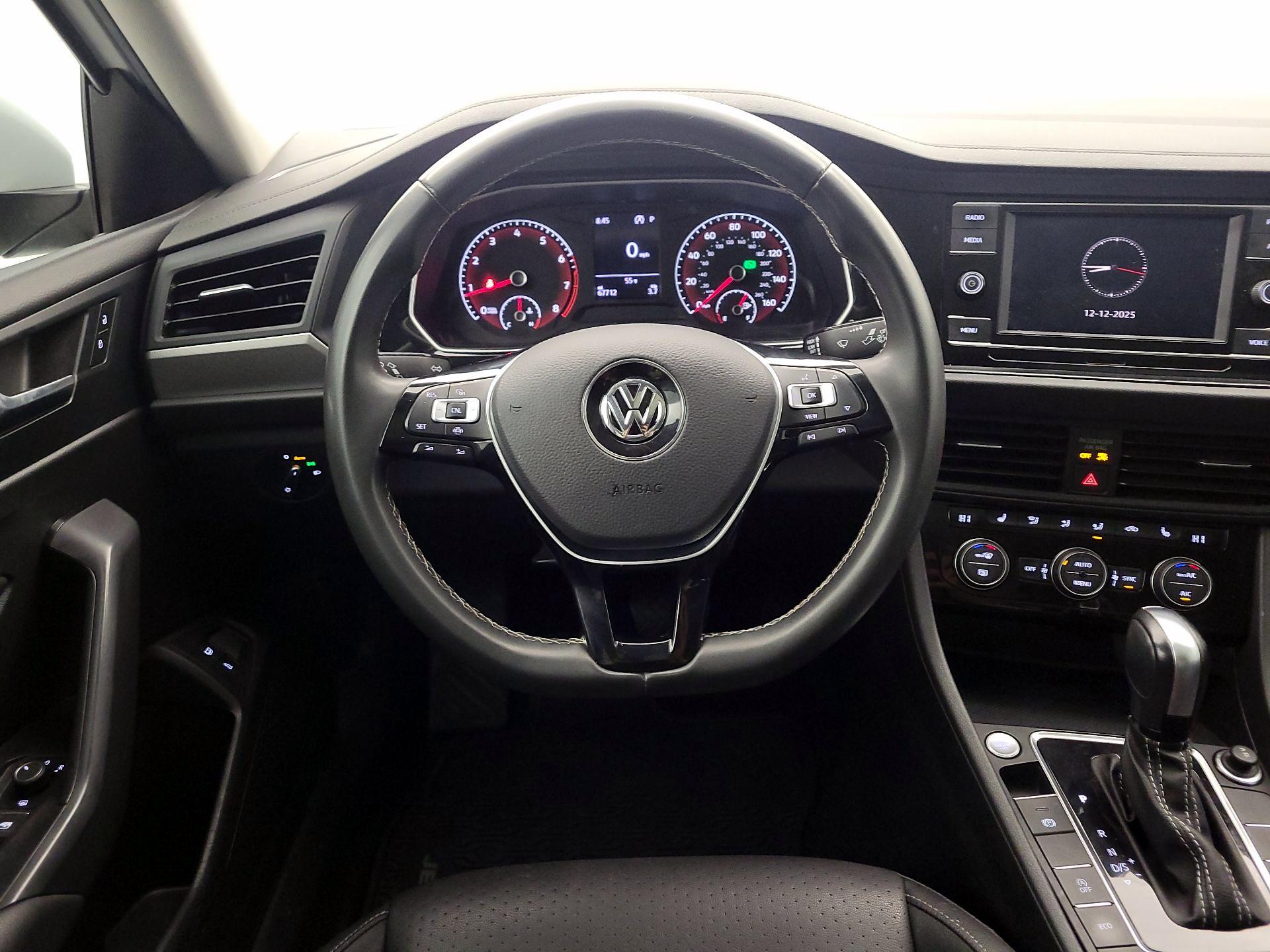 Thumbnail: 2021 Volkswagen Jetta - 10