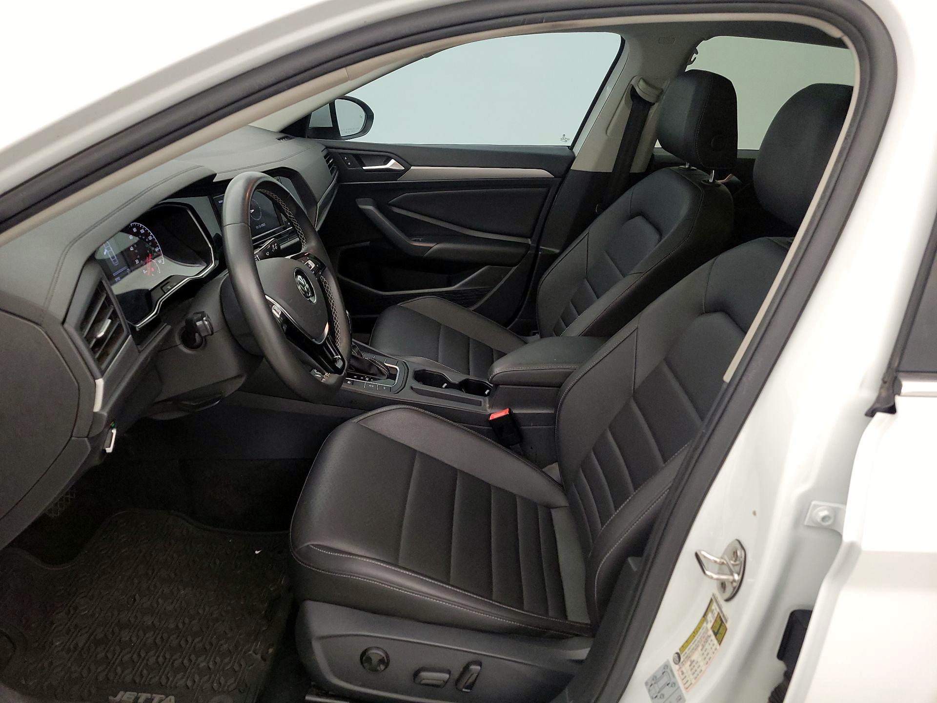 Thumbnail: 2021 Volkswagen Jetta - 11