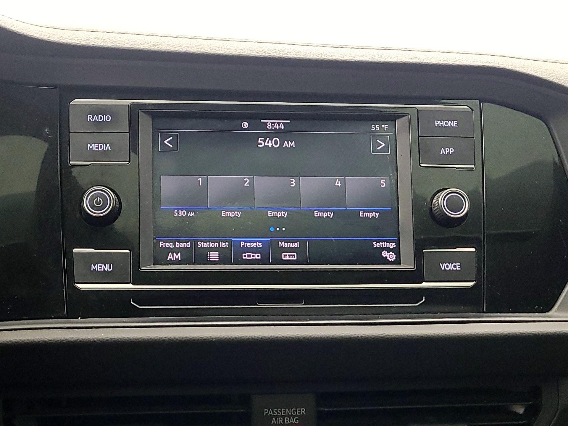 Thumbnail: 2021 Volkswagen Jetta - 15