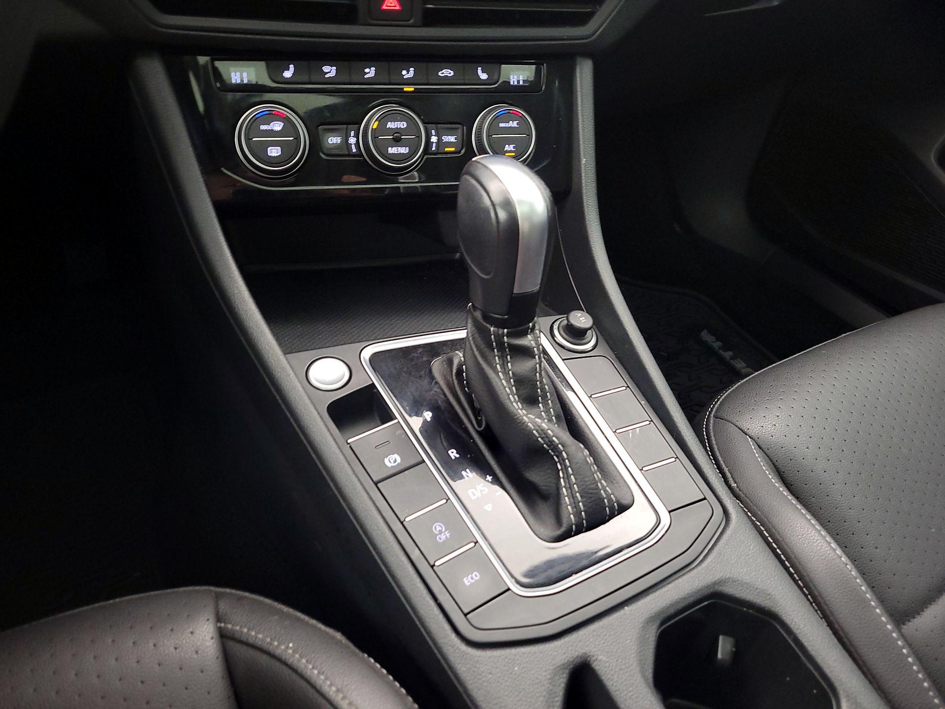 Thumbnail: 2021 Volkswagen Jetta - 17