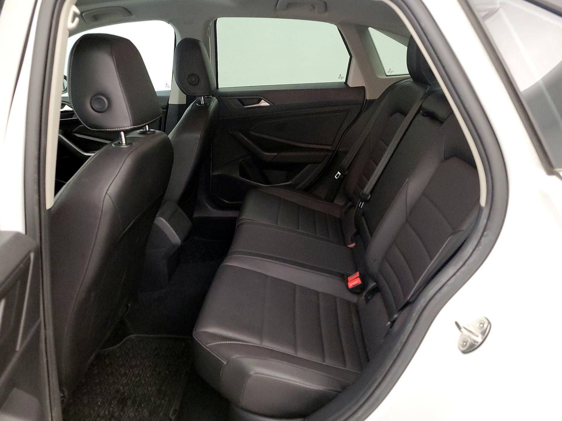 Thumbnail: 2021 Volkswagen Jetta - 20