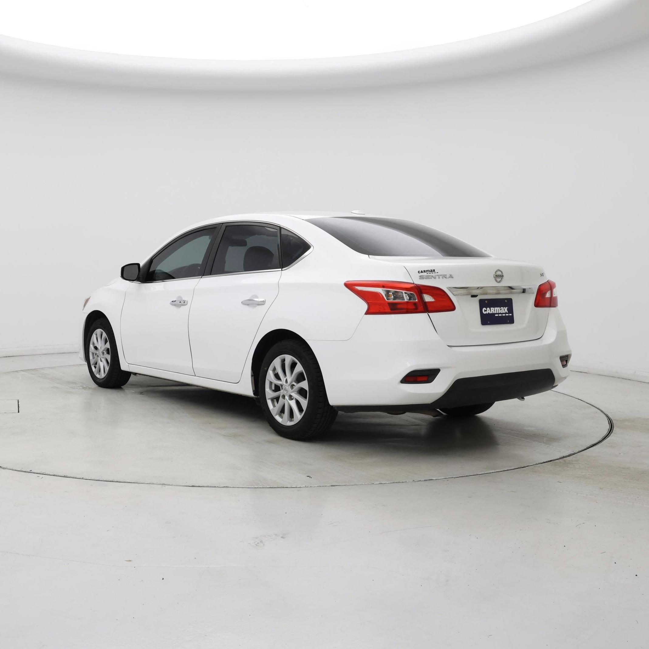 Thumbnail: 2019 Nissan Sentra - 2