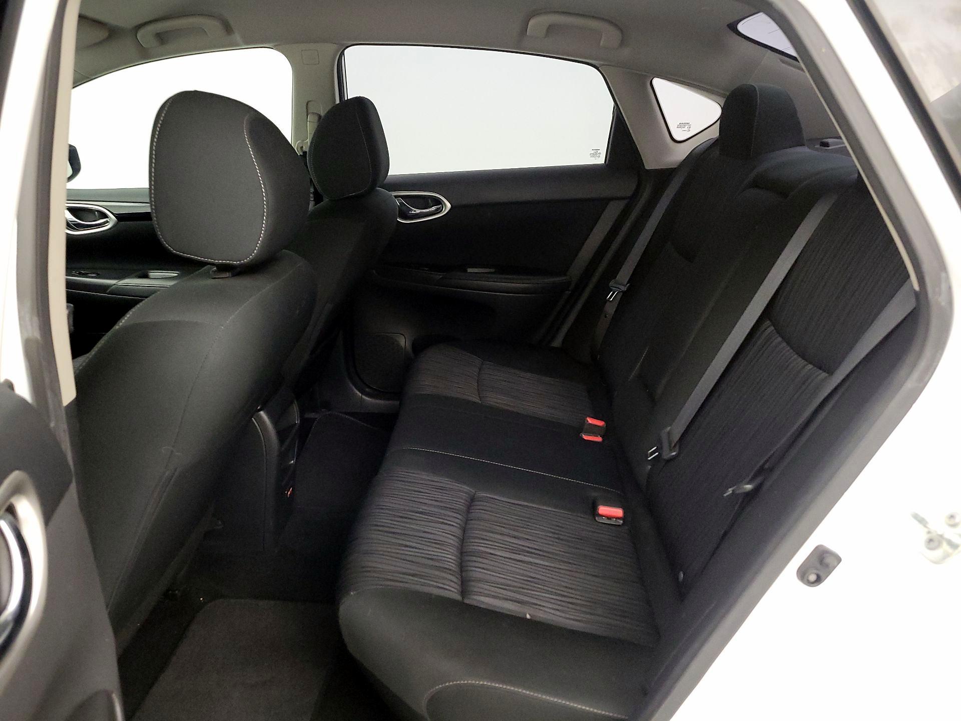 Thumbnail: 2019 Nissan Sentra - 19