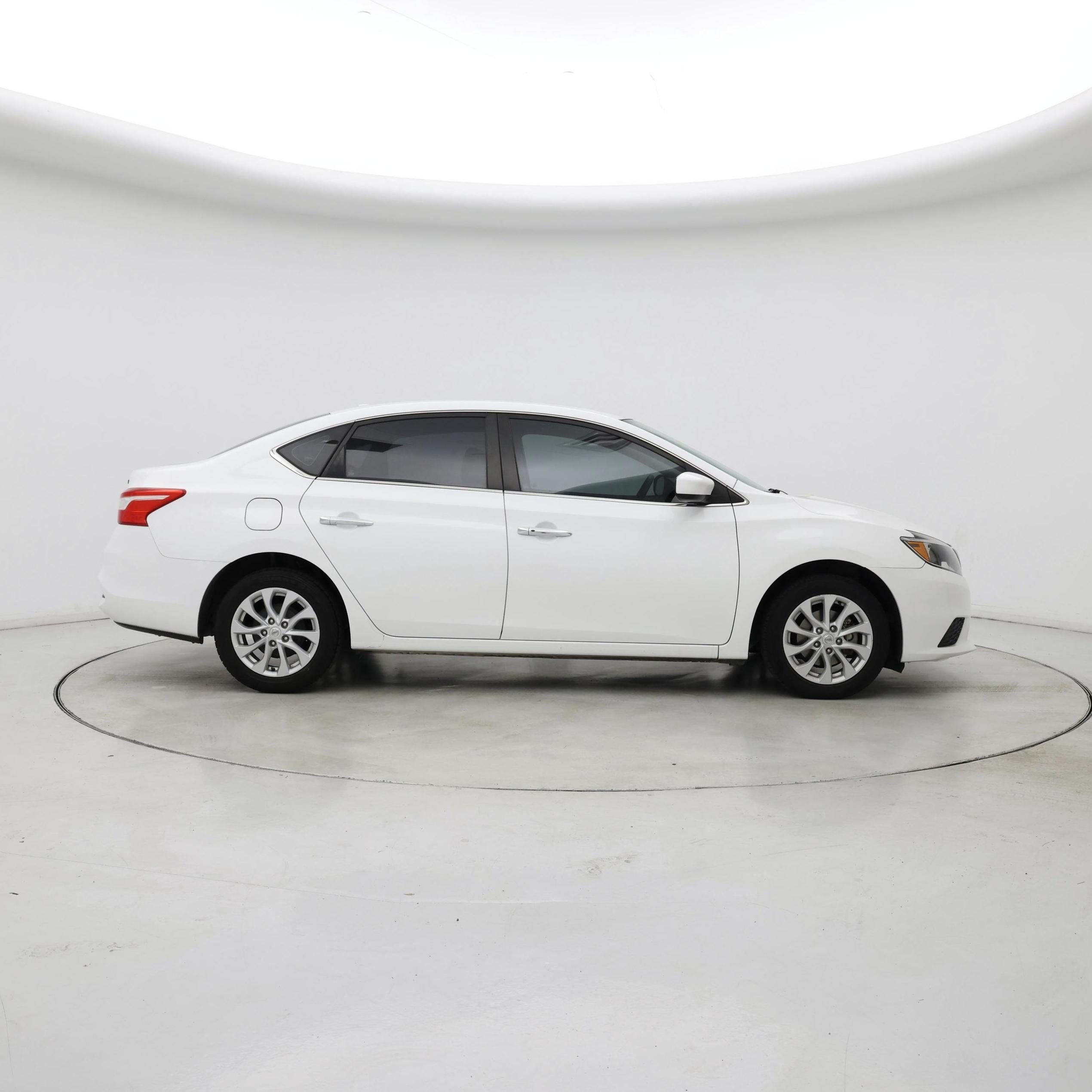 Thumbnail: 2019 Nissan Sentra - 7