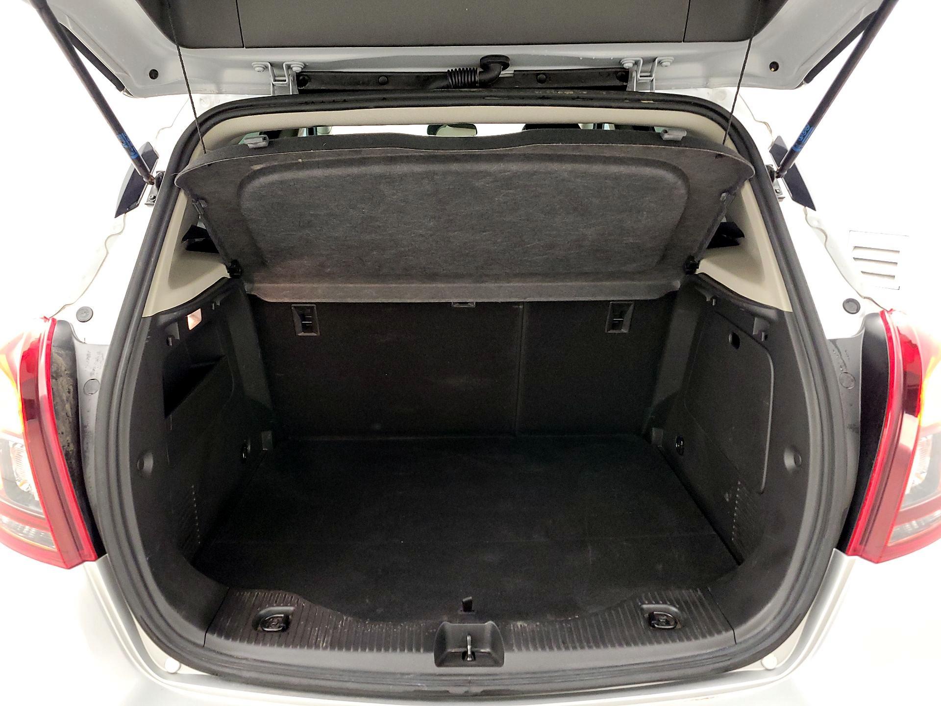 Thumbnail: 2021 Buick Encore - 20