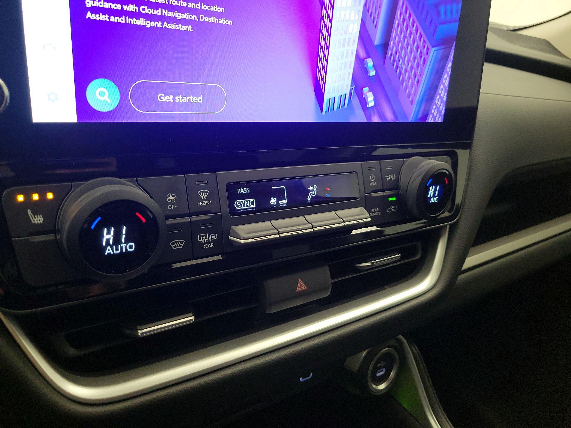 Thumbnail: 2025 Toyota Highlander - 16