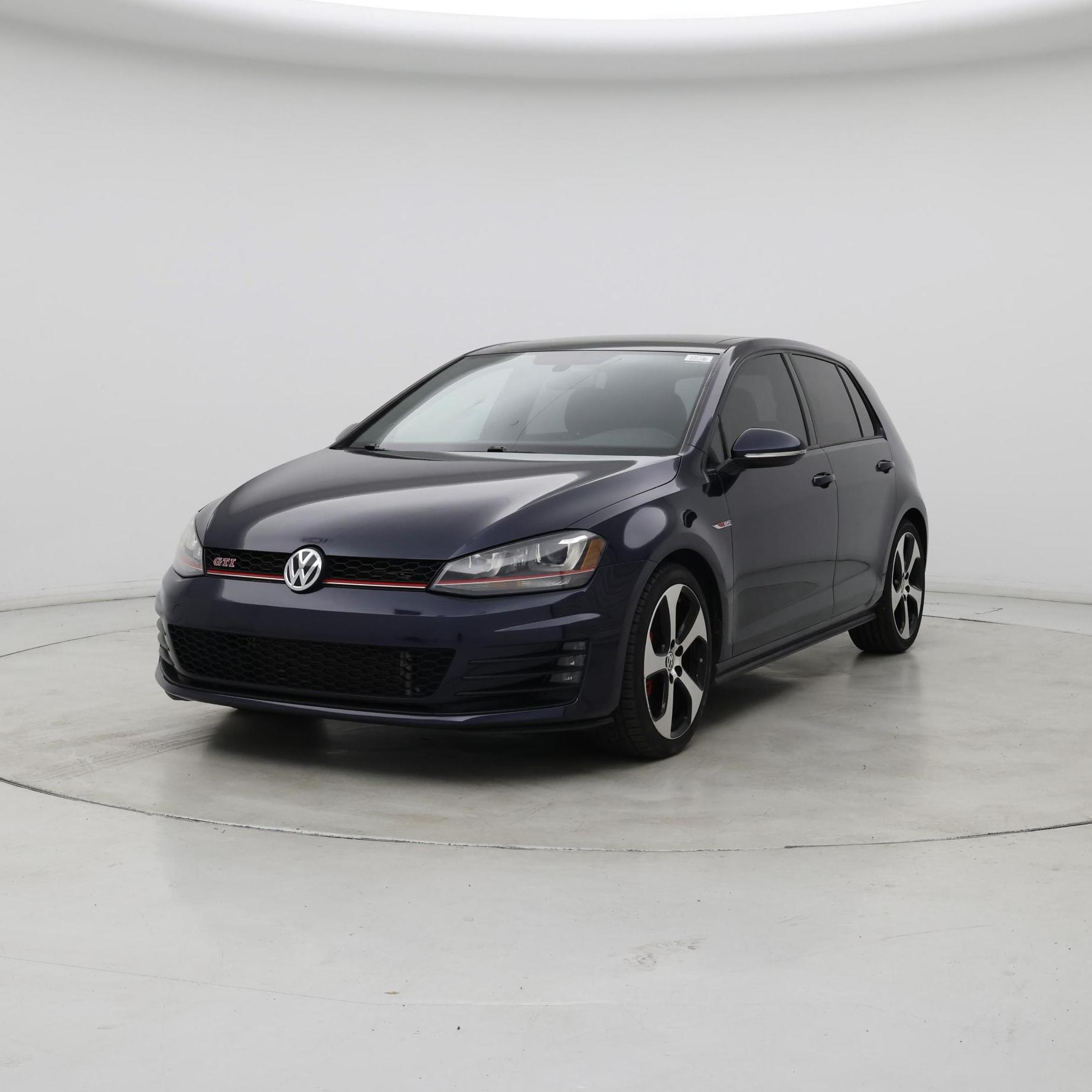 Thumbnail: 2016 Volkswagen Golf - 4