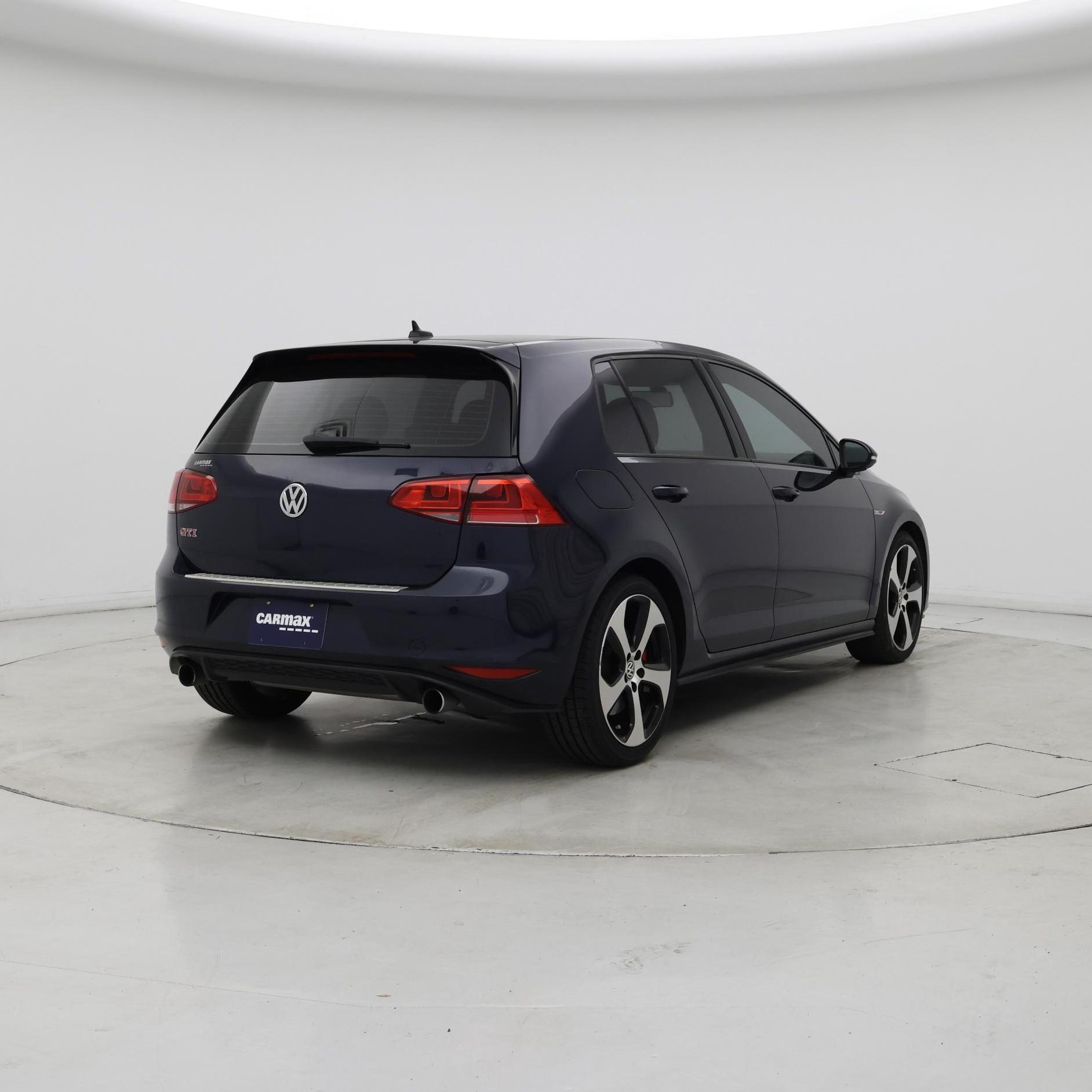 Thumbnail: 2016 Volkswagen Golf - 8