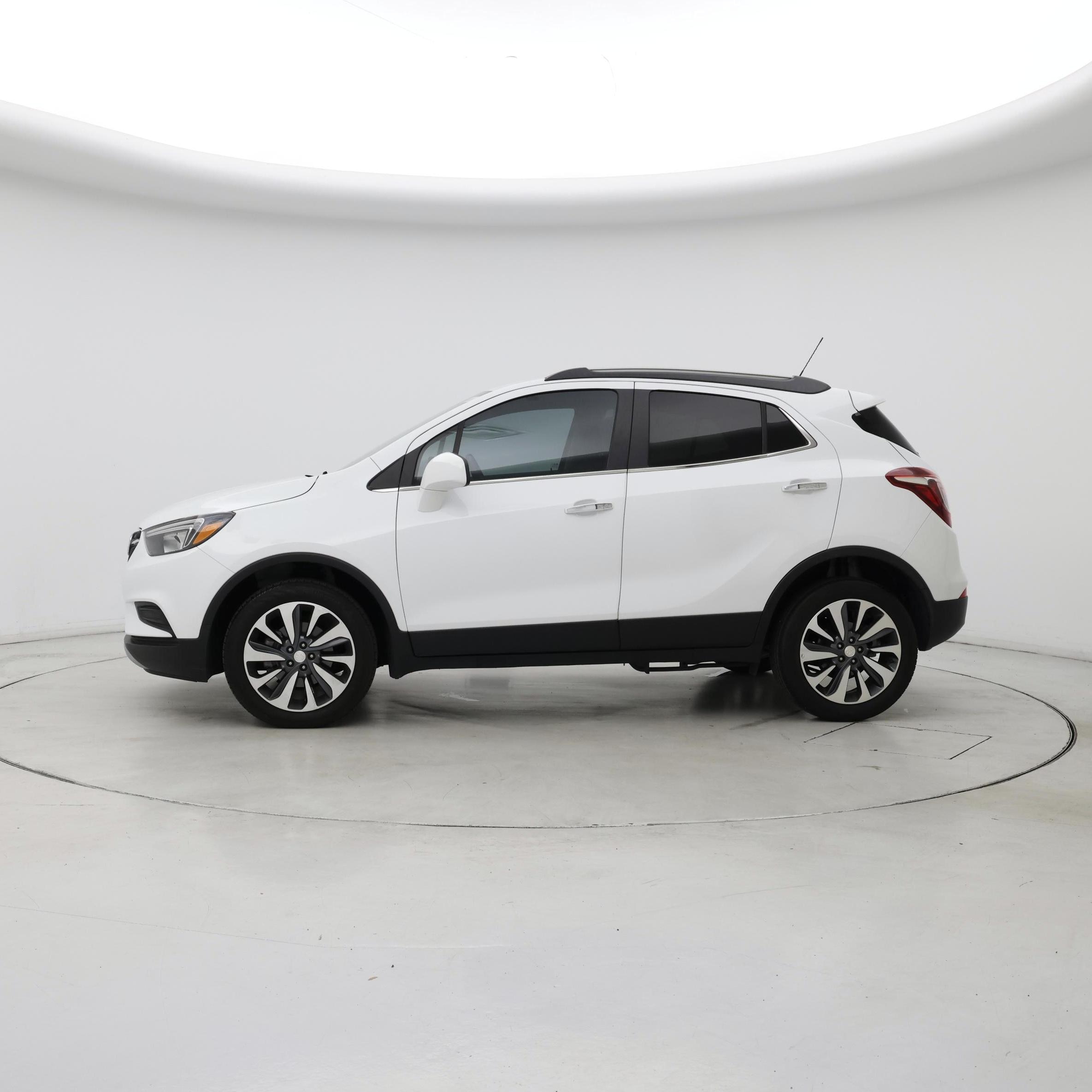 Thumbnail: 2022 Buick Encore - 3