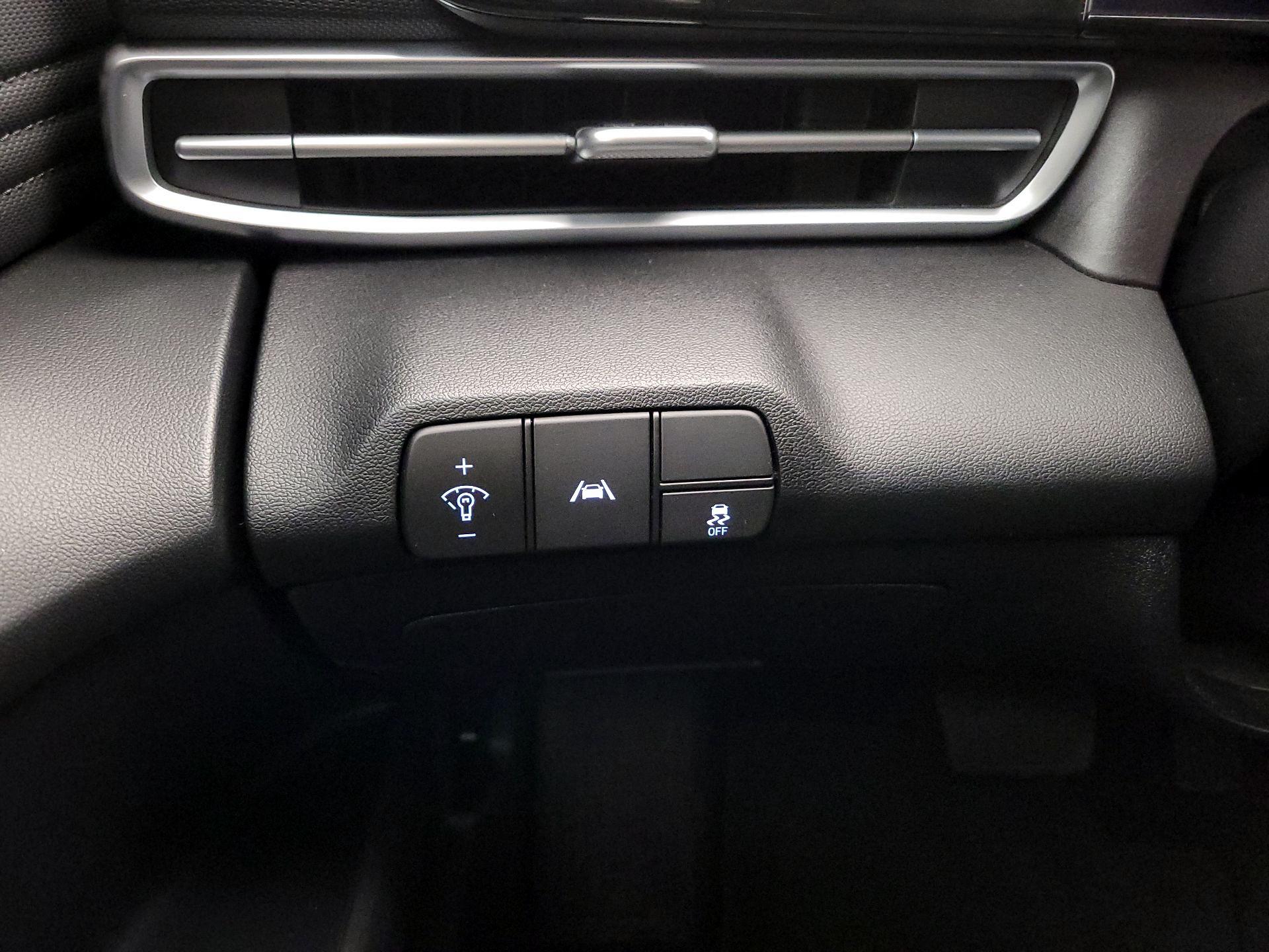 Thumbnail: 2023 Hyundai Elantra - 13