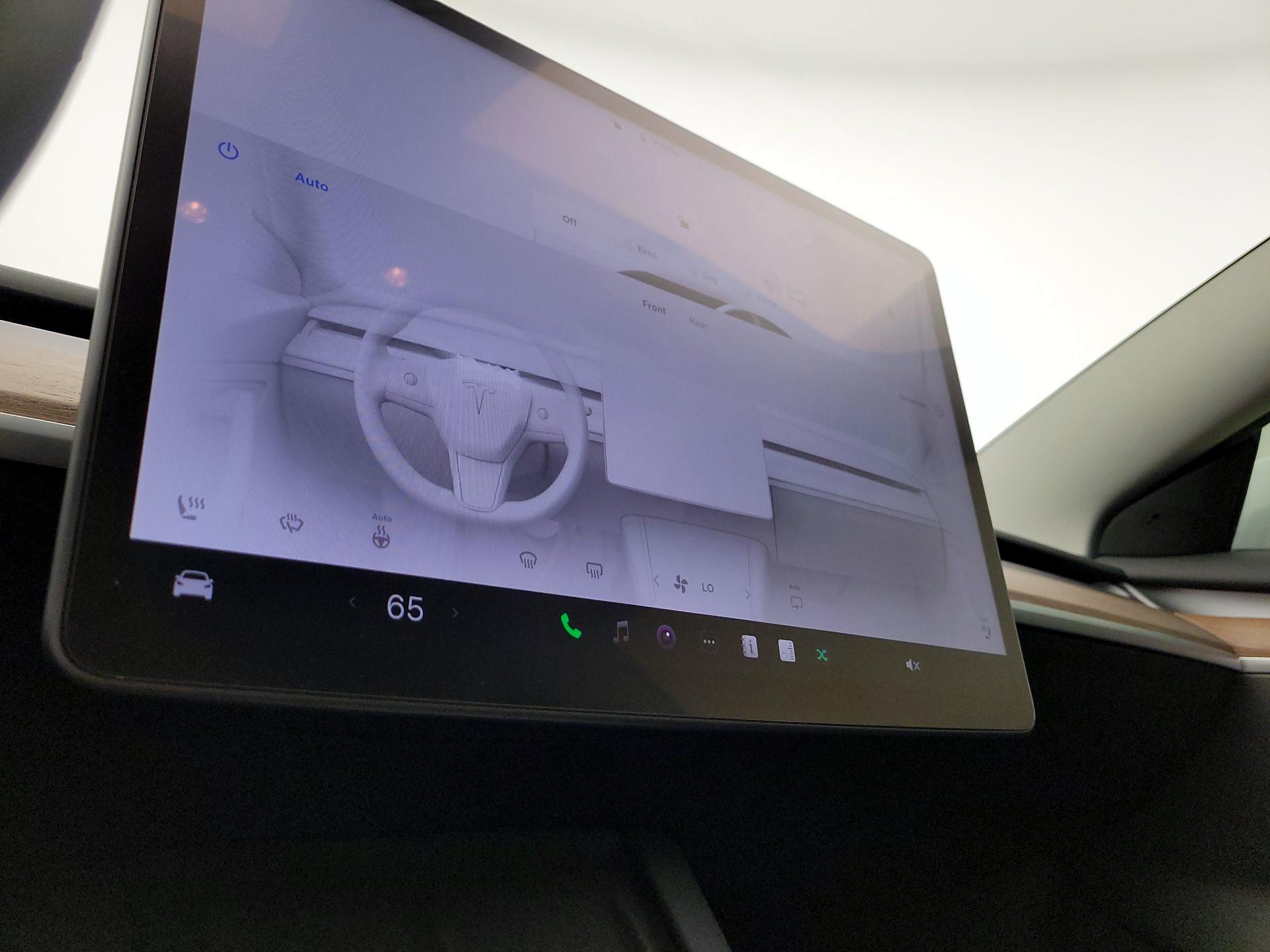 Thumbnail: 2023 Tesla Model 3 - 16