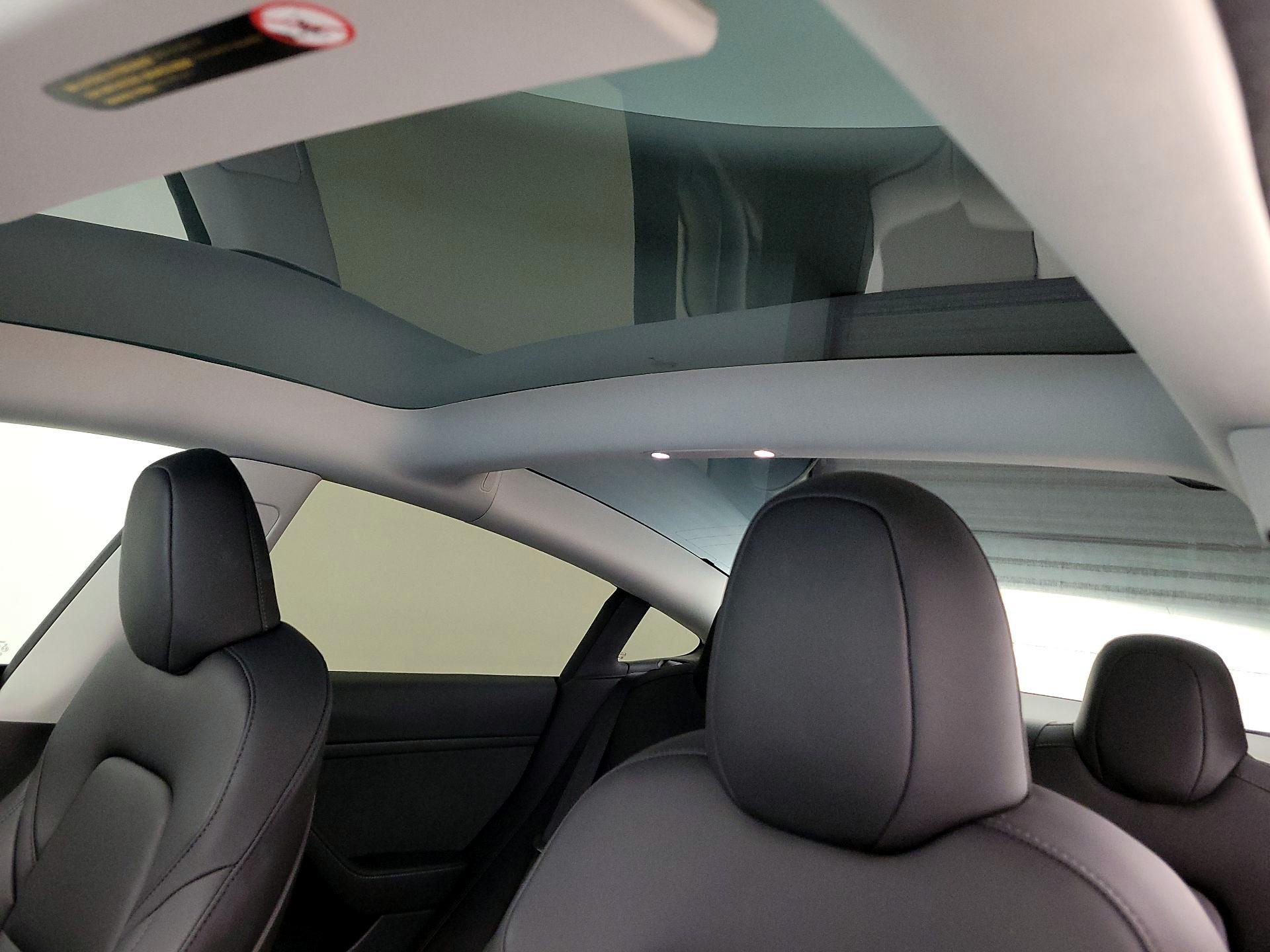 Thumbnail: 2023 Tesla Model 3 - 18