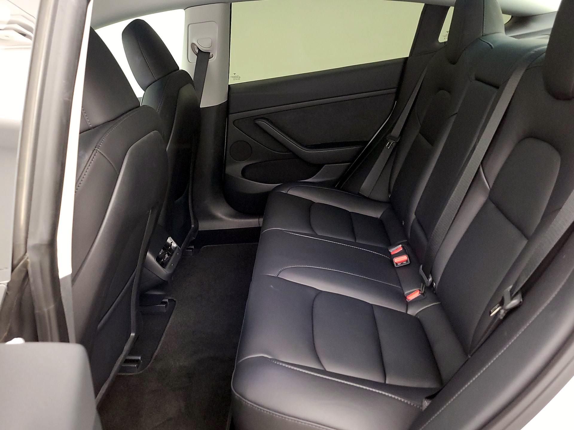 Thumbnail: 2023 Tesla Model 3 - 19