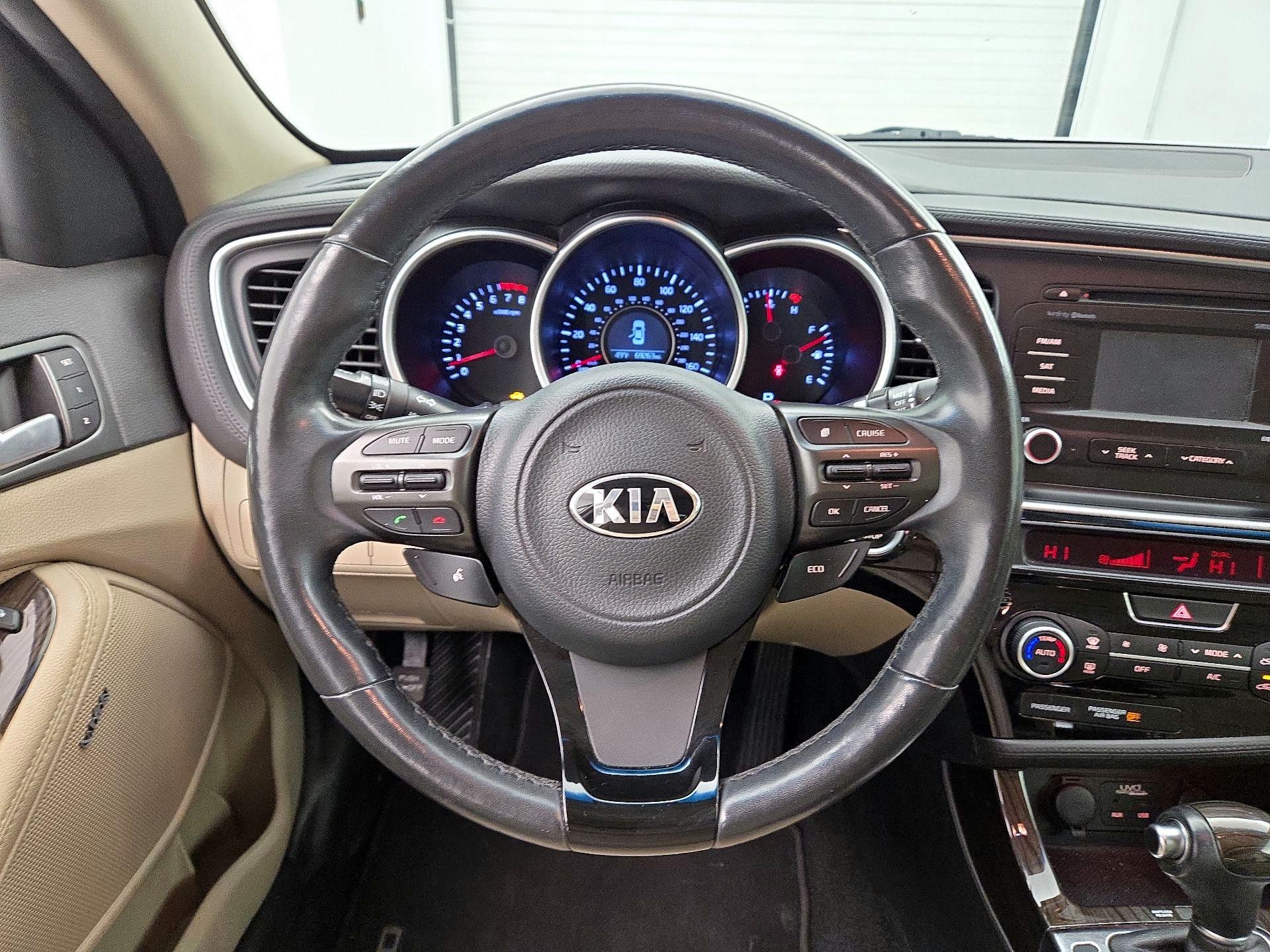 Thumbnail: 2015 Kia Optima - 10