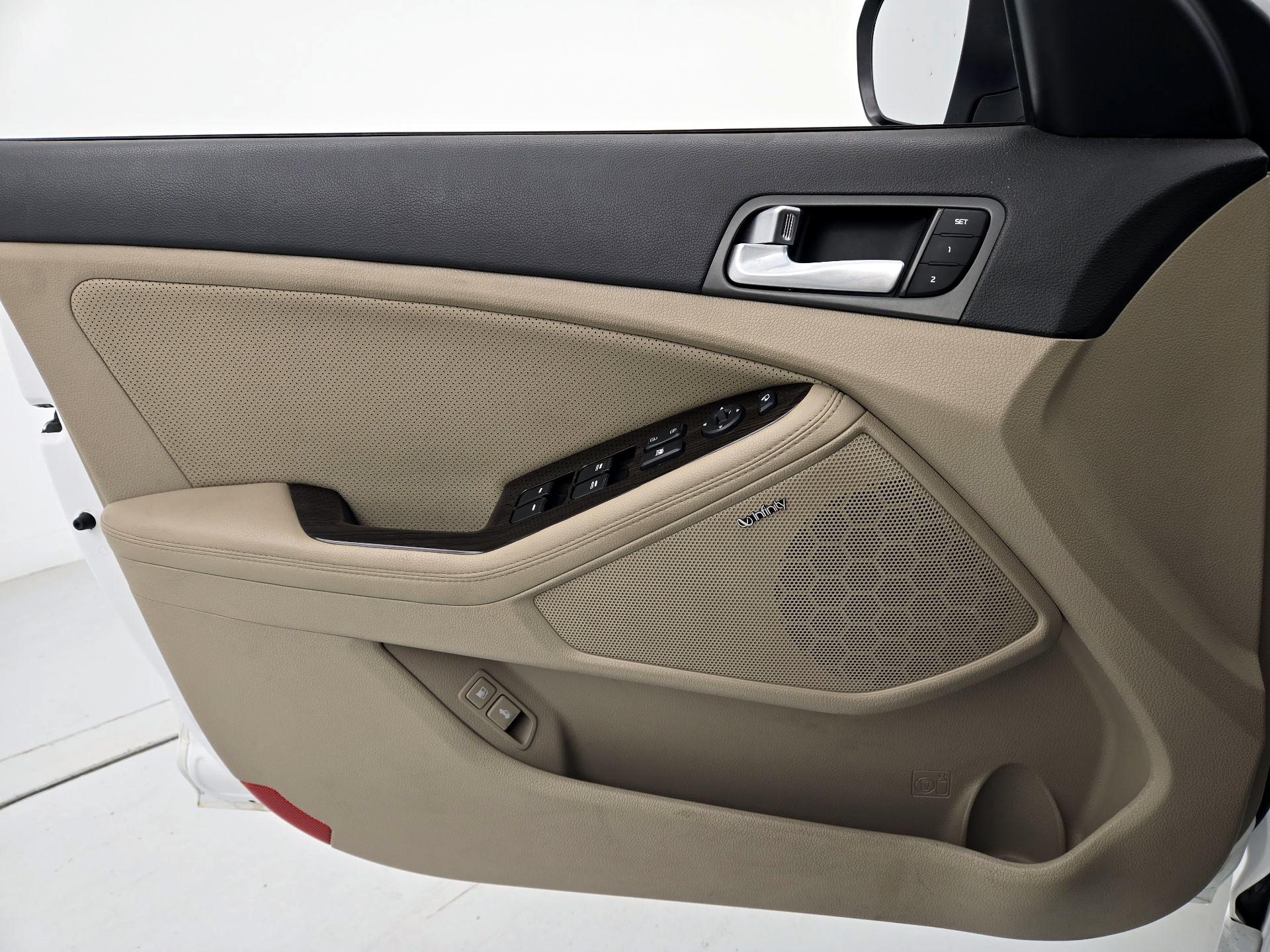 Thumbnail: 2015 Kia Optima - 12