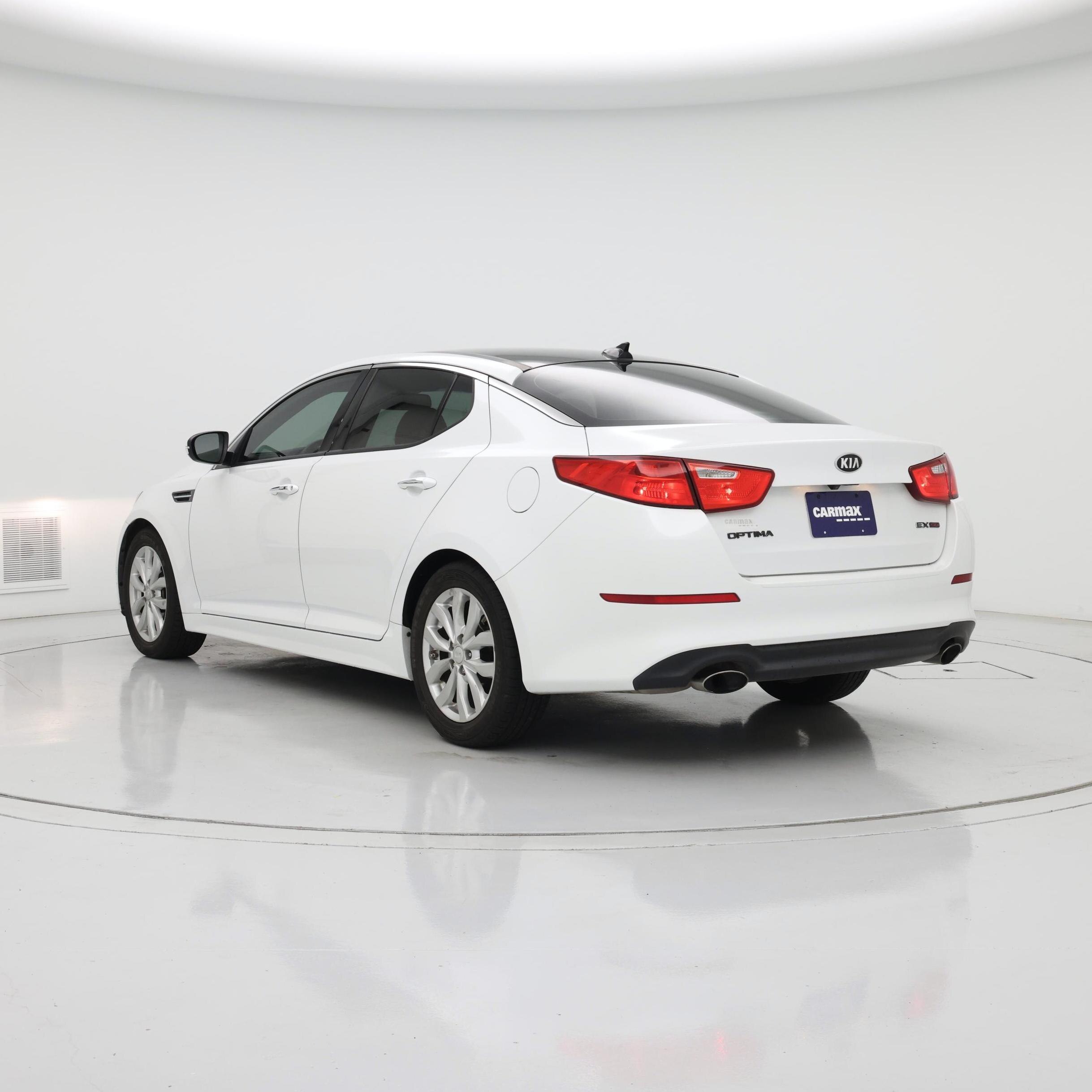 Thumbnail: 2015 Kia Optima - 2