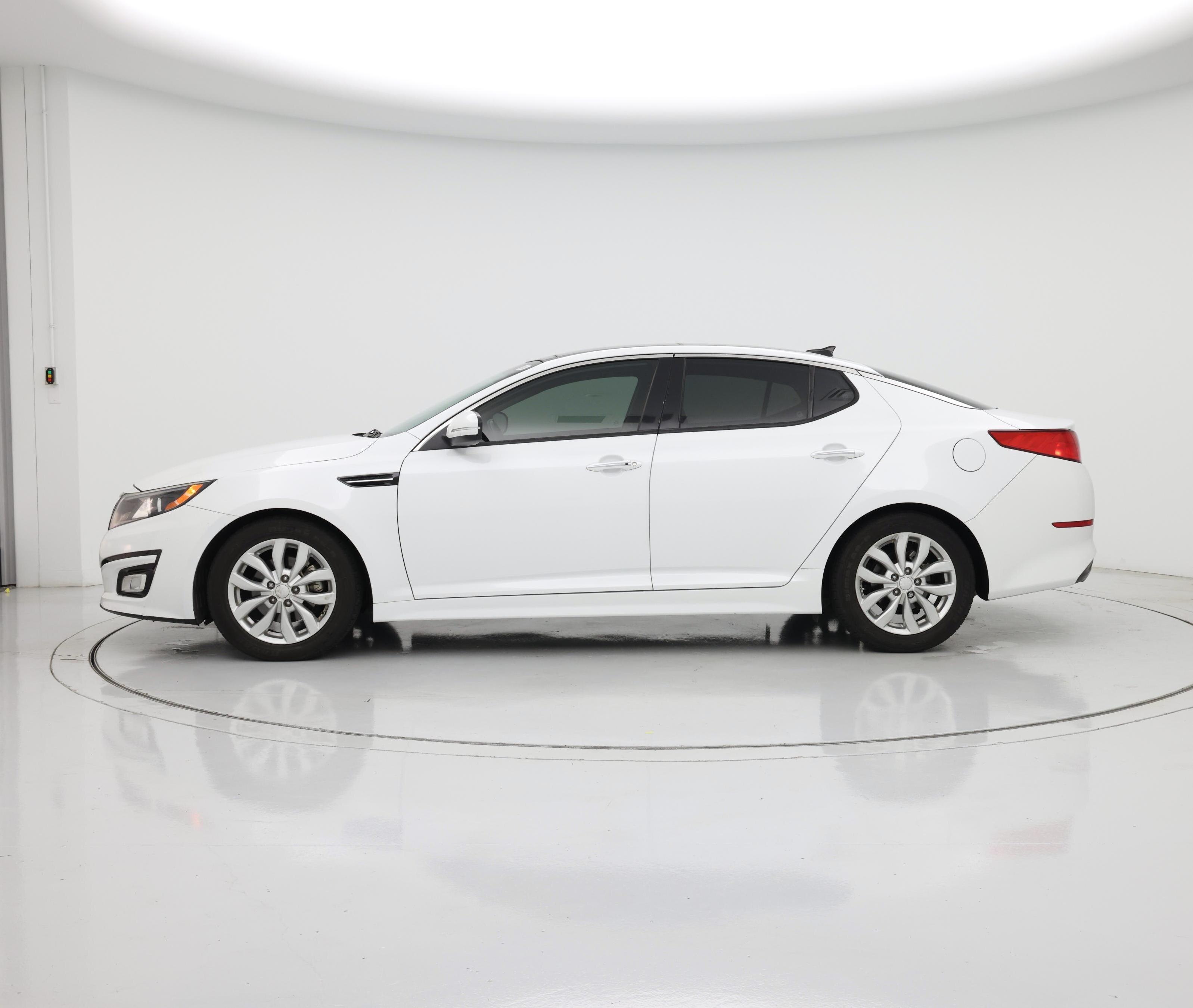 Thumbnail: 2015 Kia Optima - 3